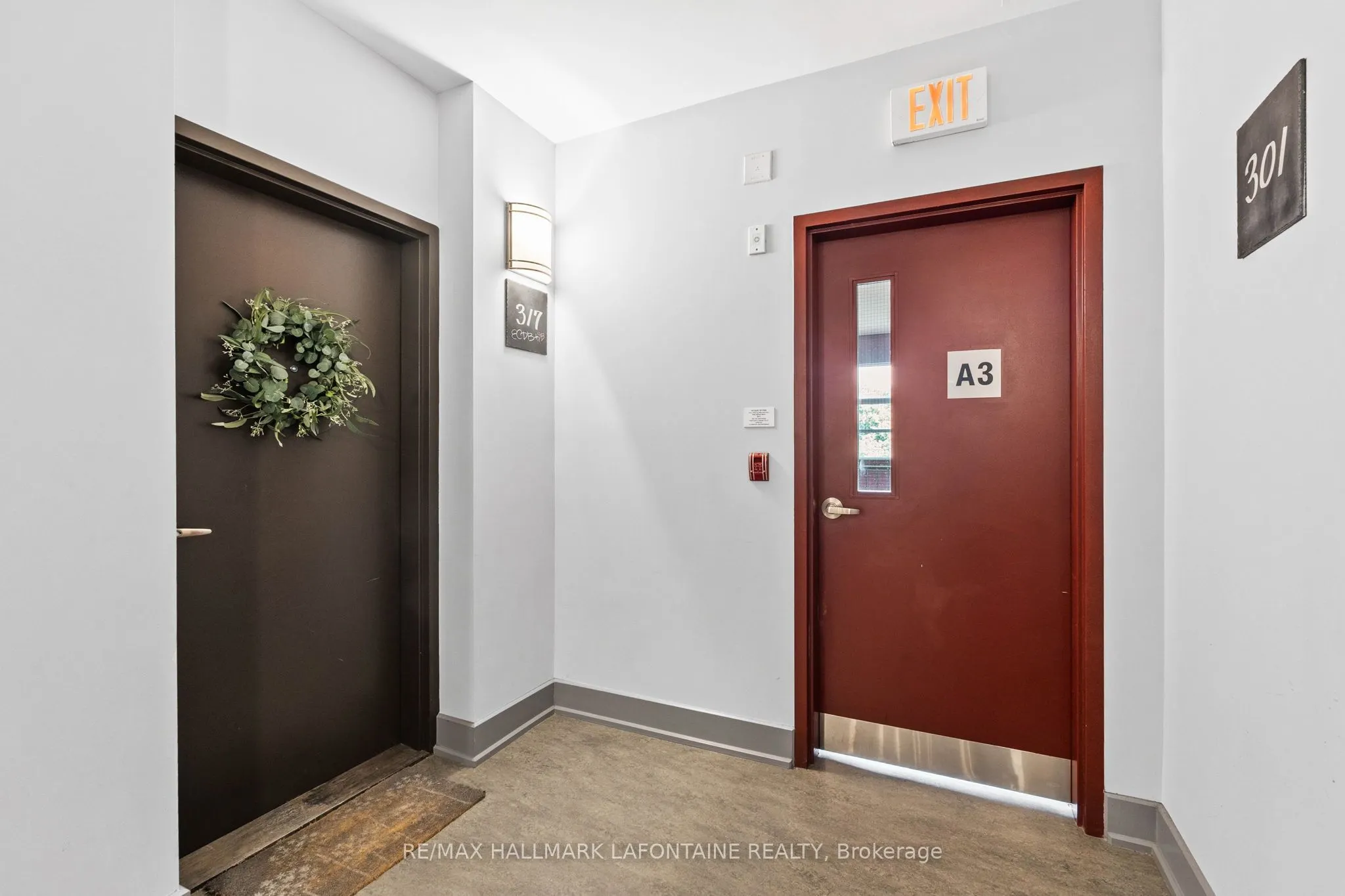 345 St-Denis Street, #317