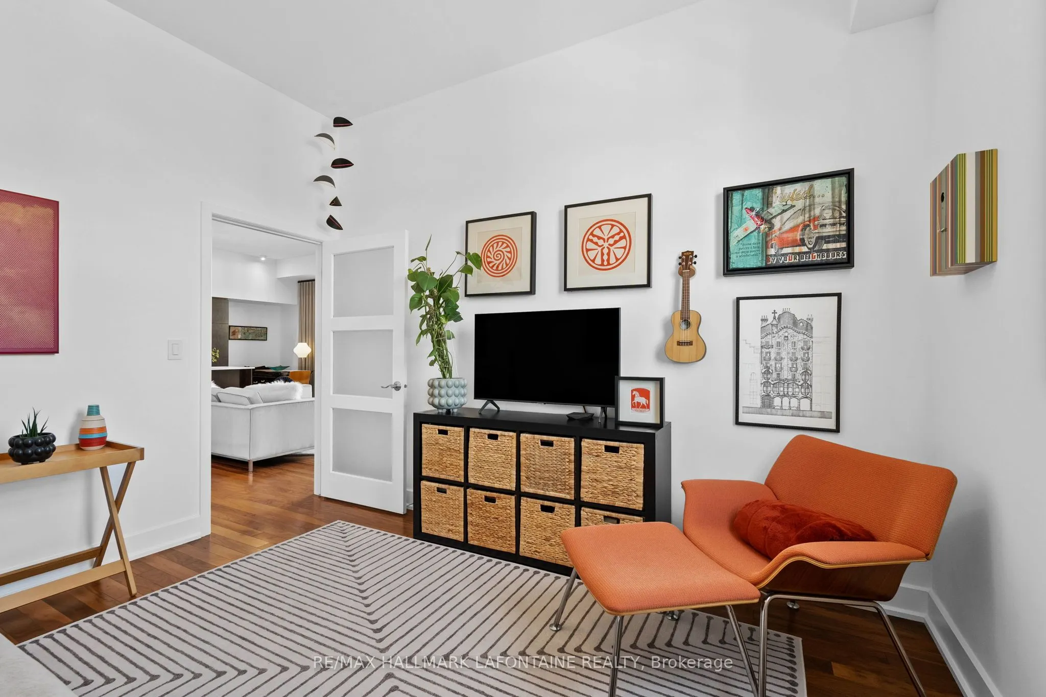 345 St-Denis Street, #317
