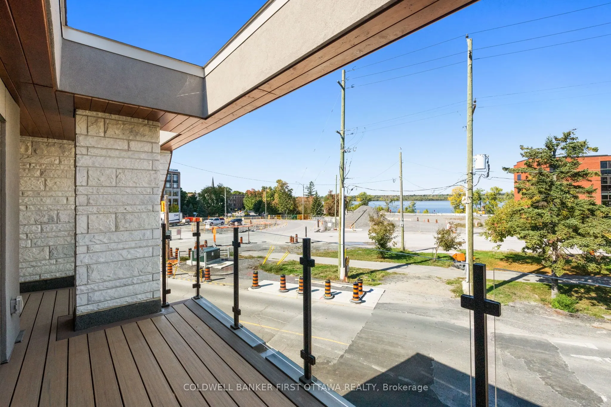 884 BYRON Avenue, #A
