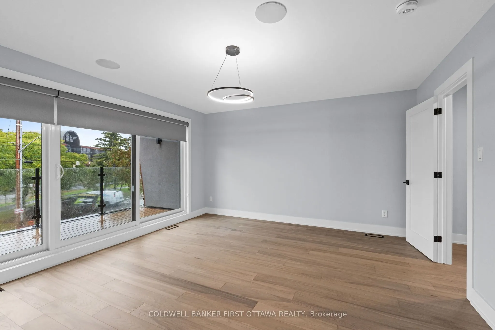 884 BYRON Avenue, #A