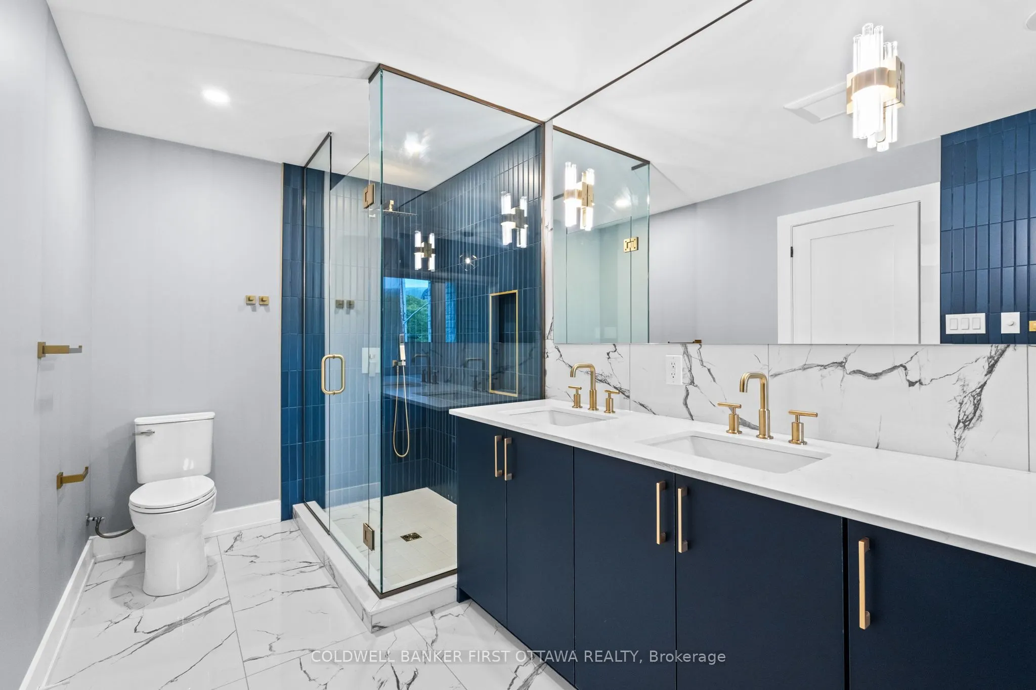 884 BYRON Avenue, #A