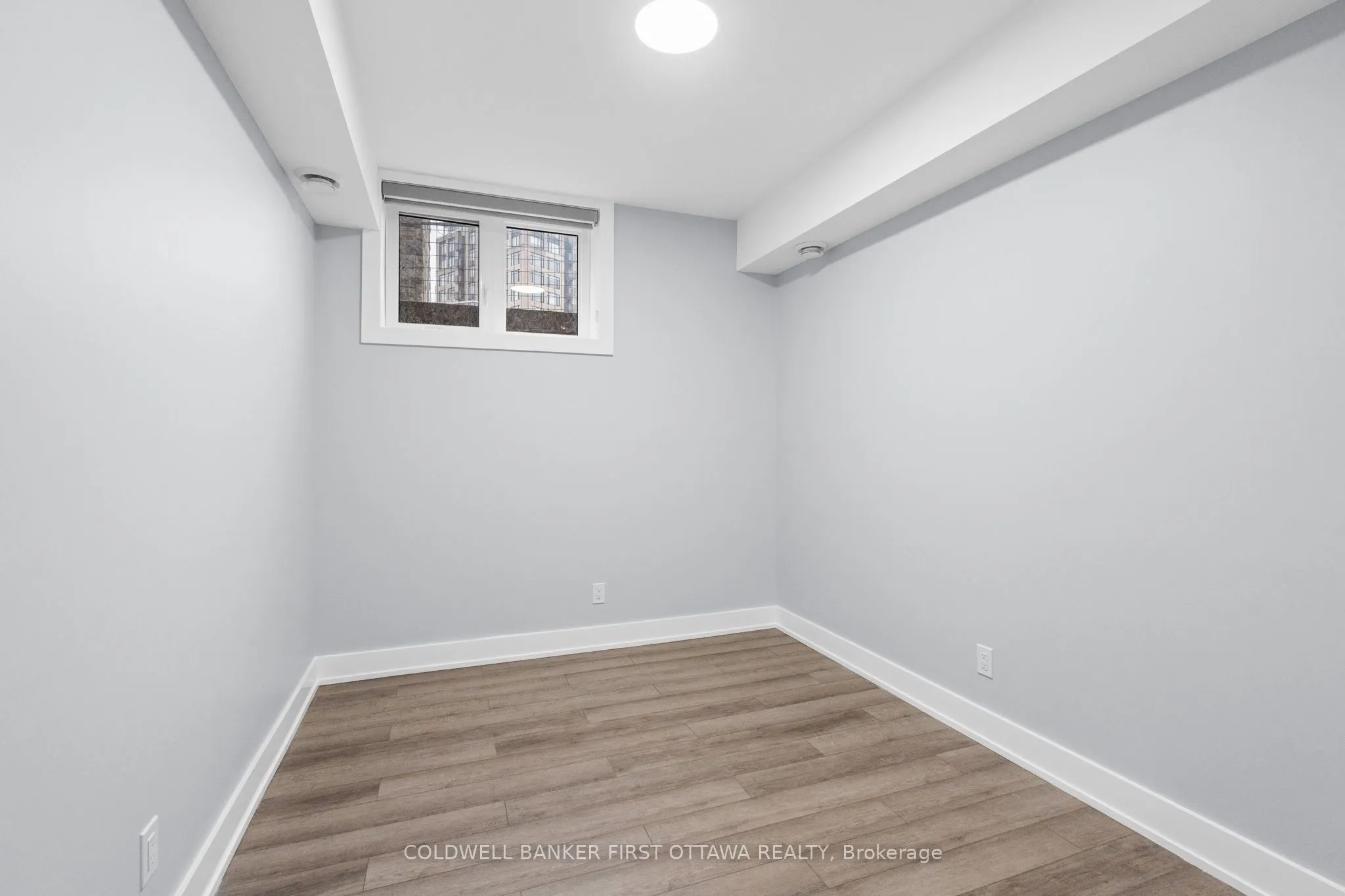 884 BYRON Avenue, #B