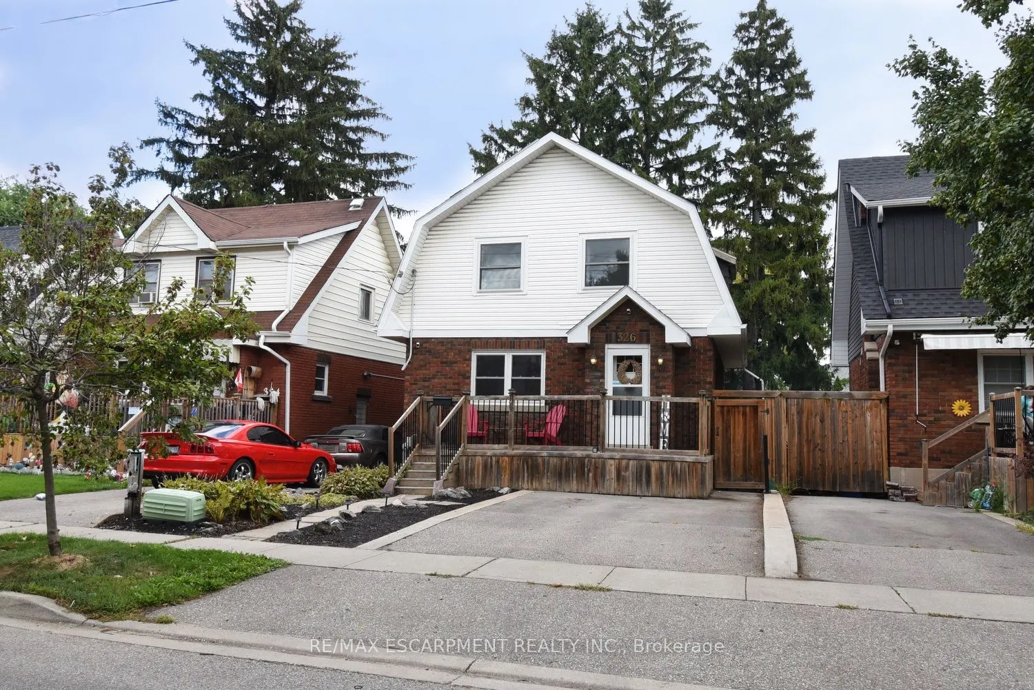 326 Darling Street