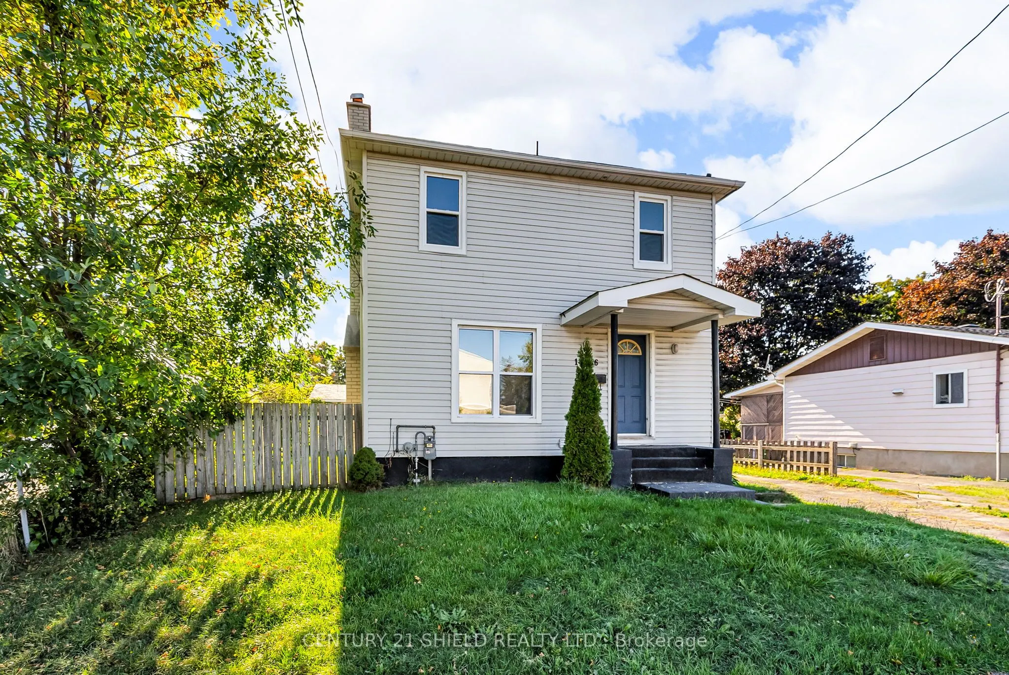 1606 PITT Street