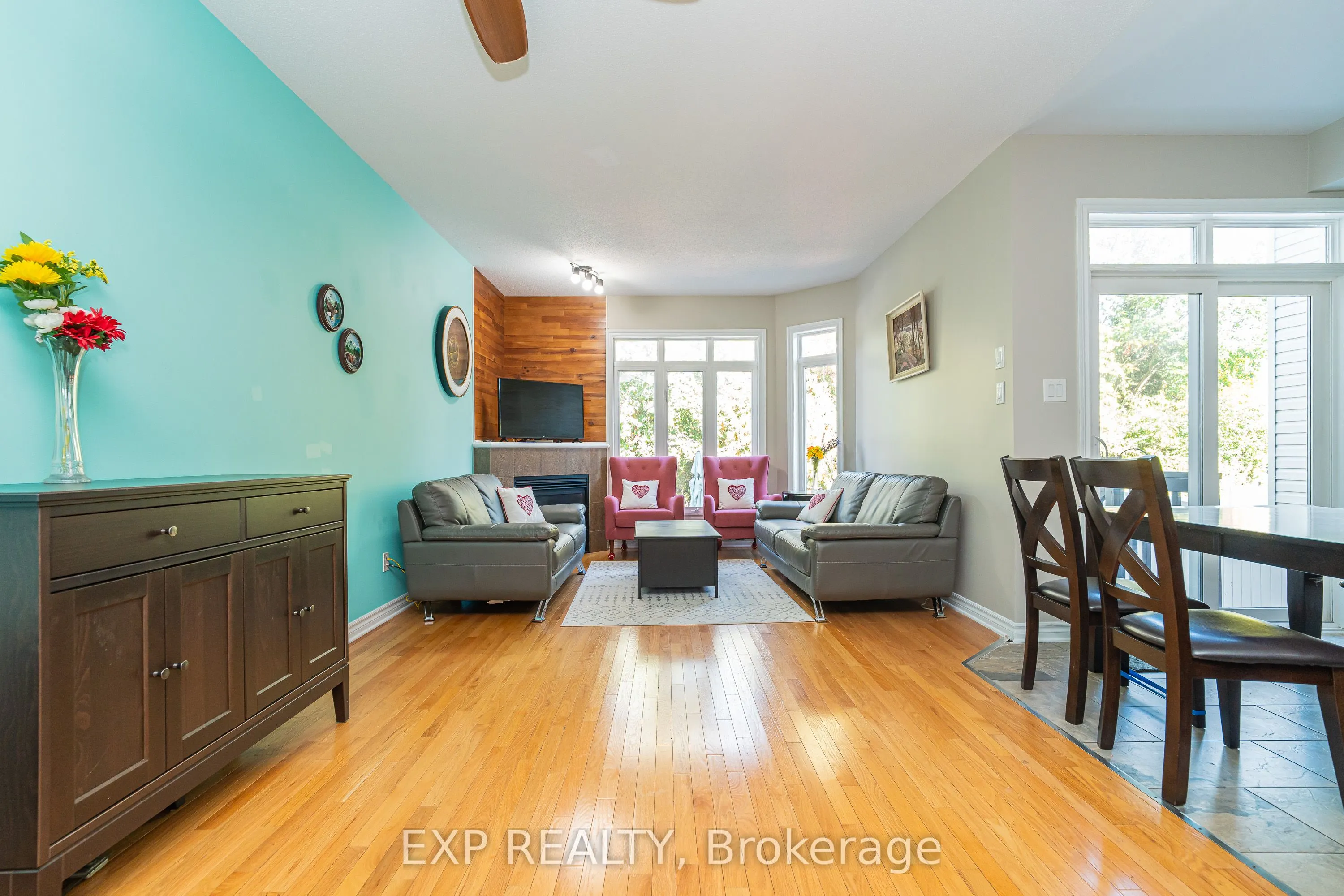 441 Foxhall Way