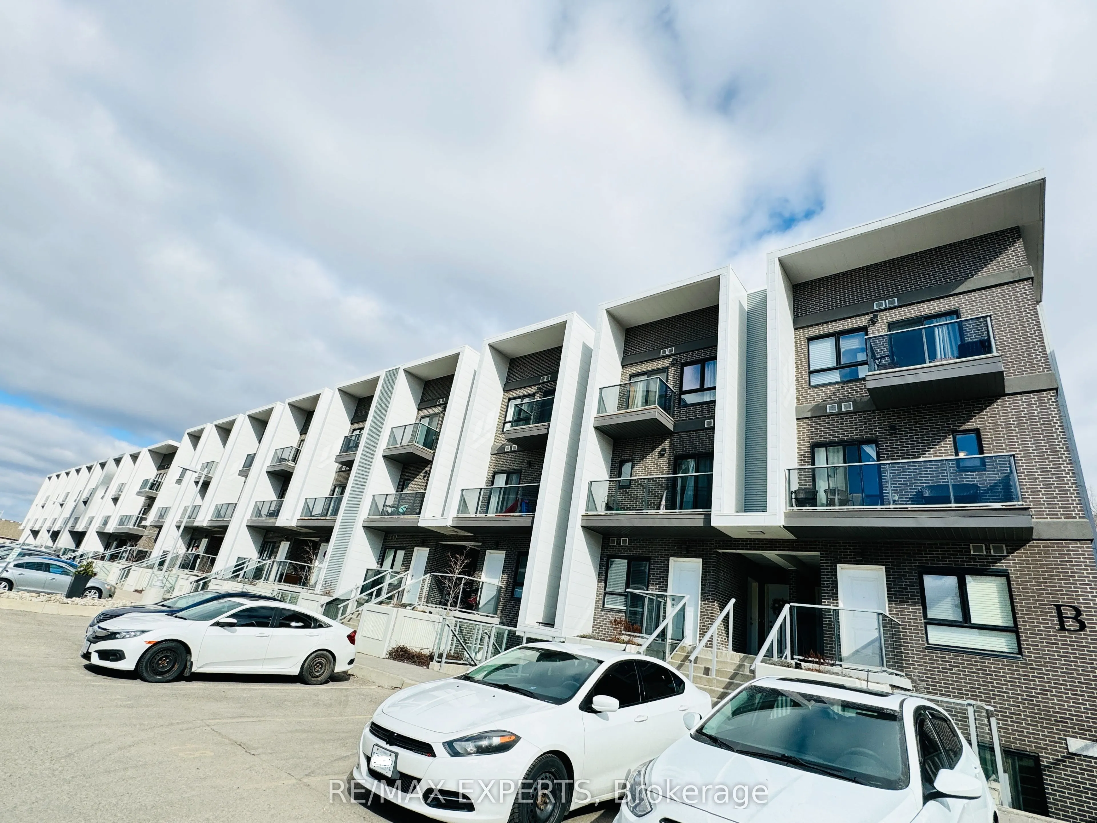 1430 Highland Road, #33A