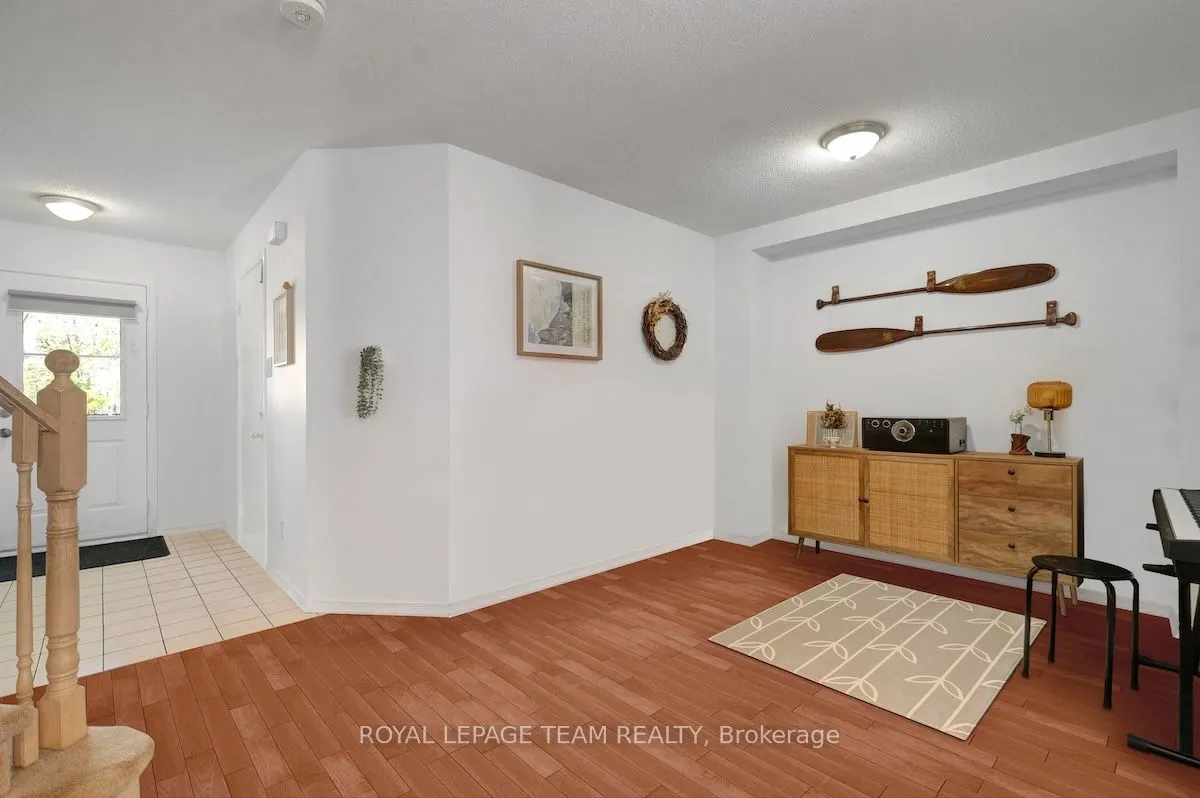 4 Thornbury Crescent