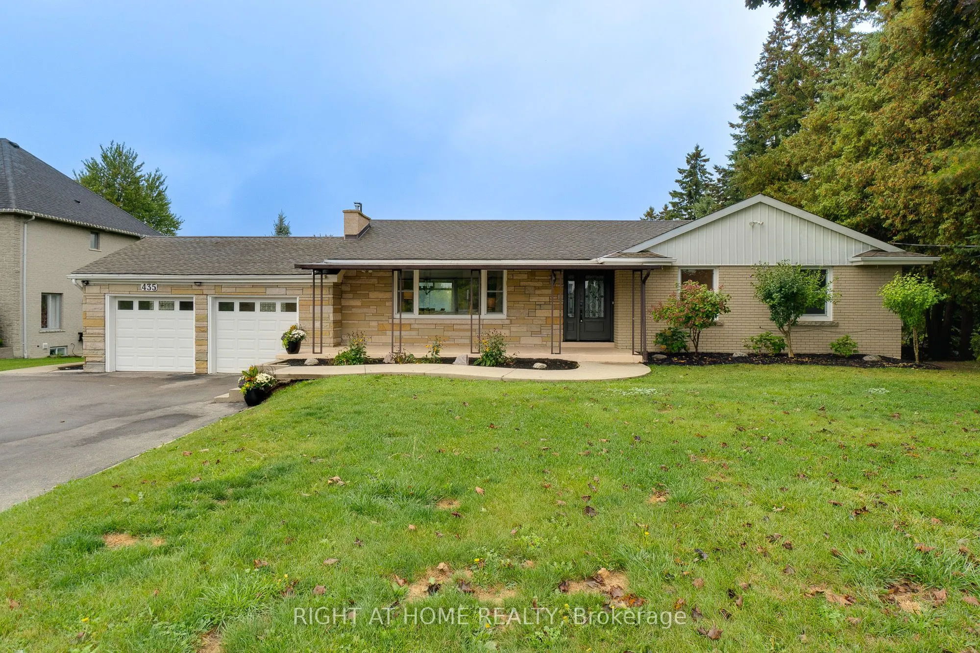 435 Parkside Drive