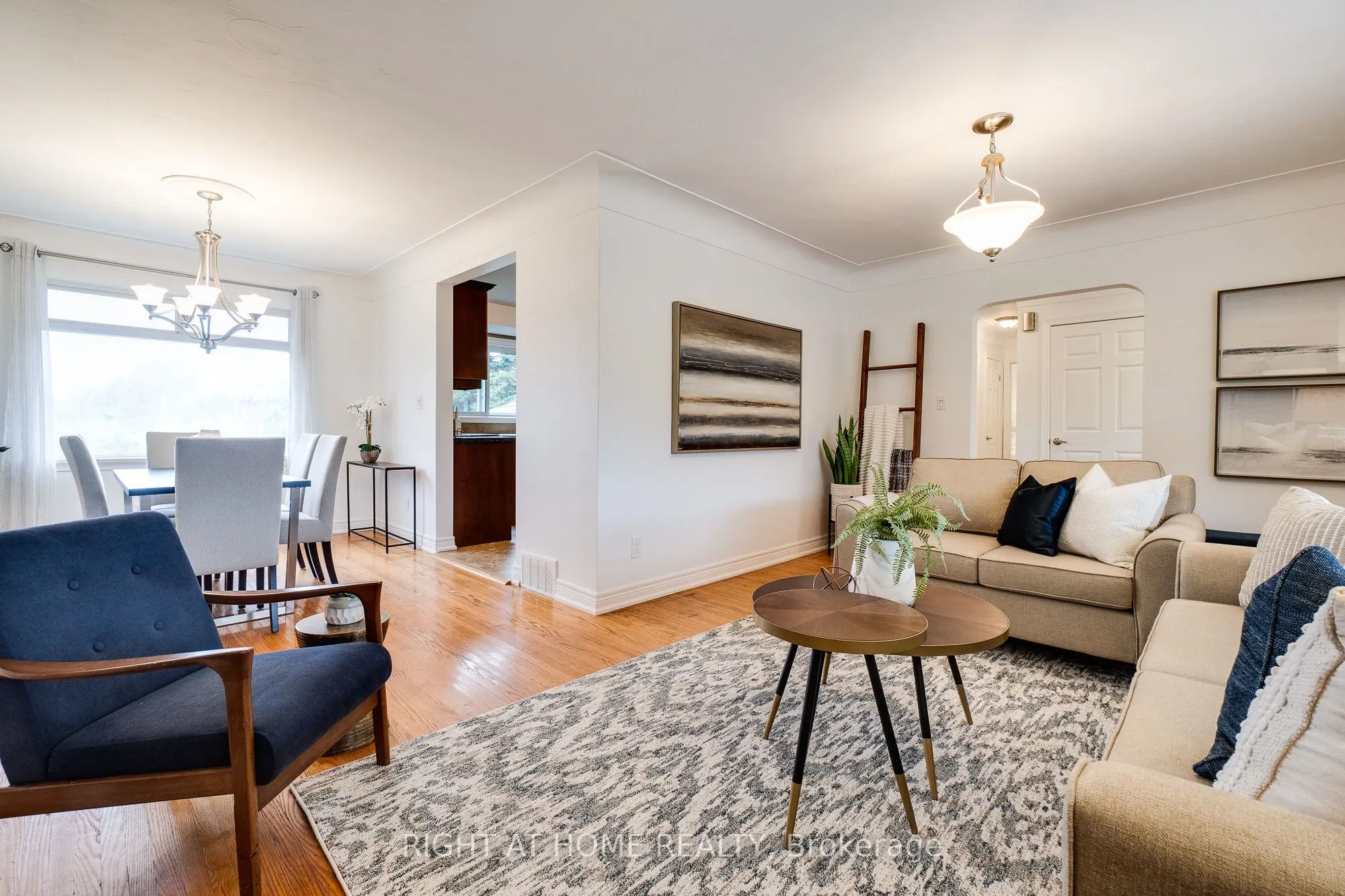 435 Parkside Drive