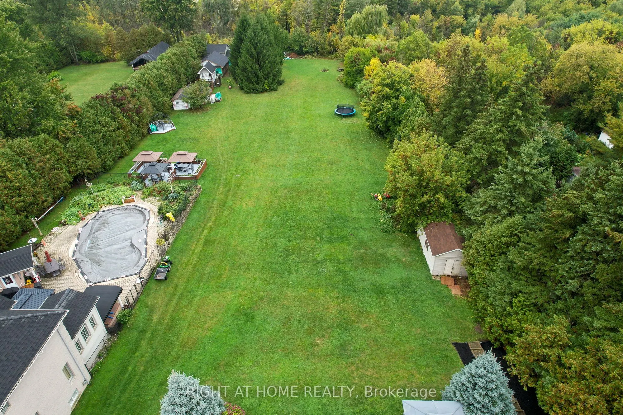 435 Parkside Drive
