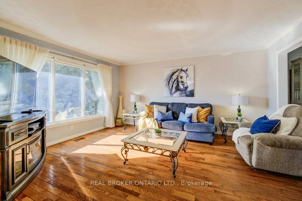 144 Laurentian Drive