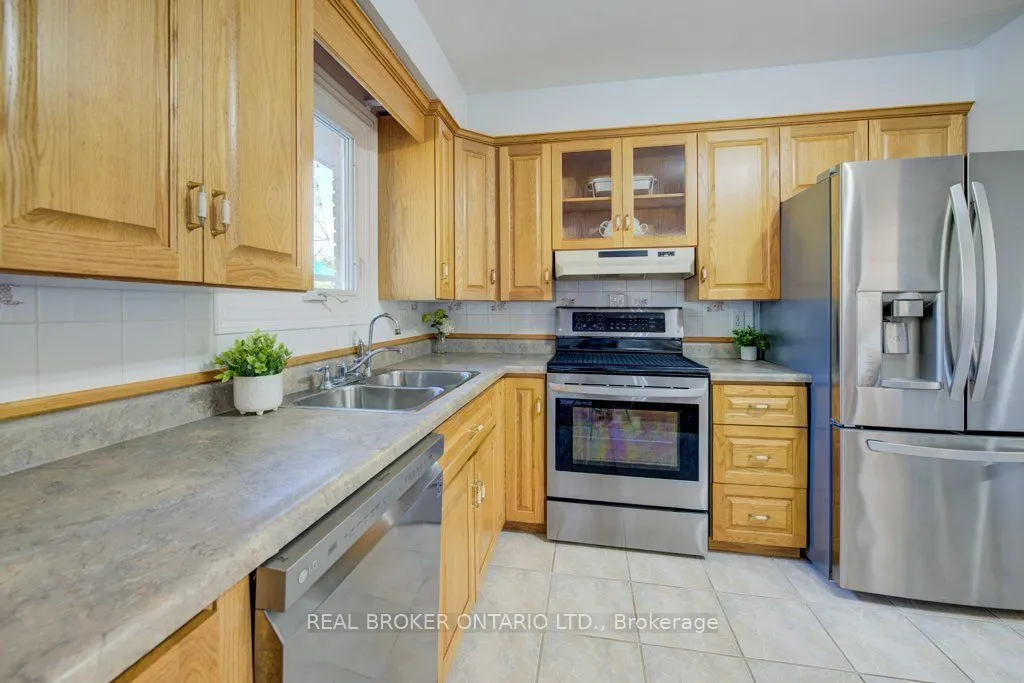 144 Laurentian Drive