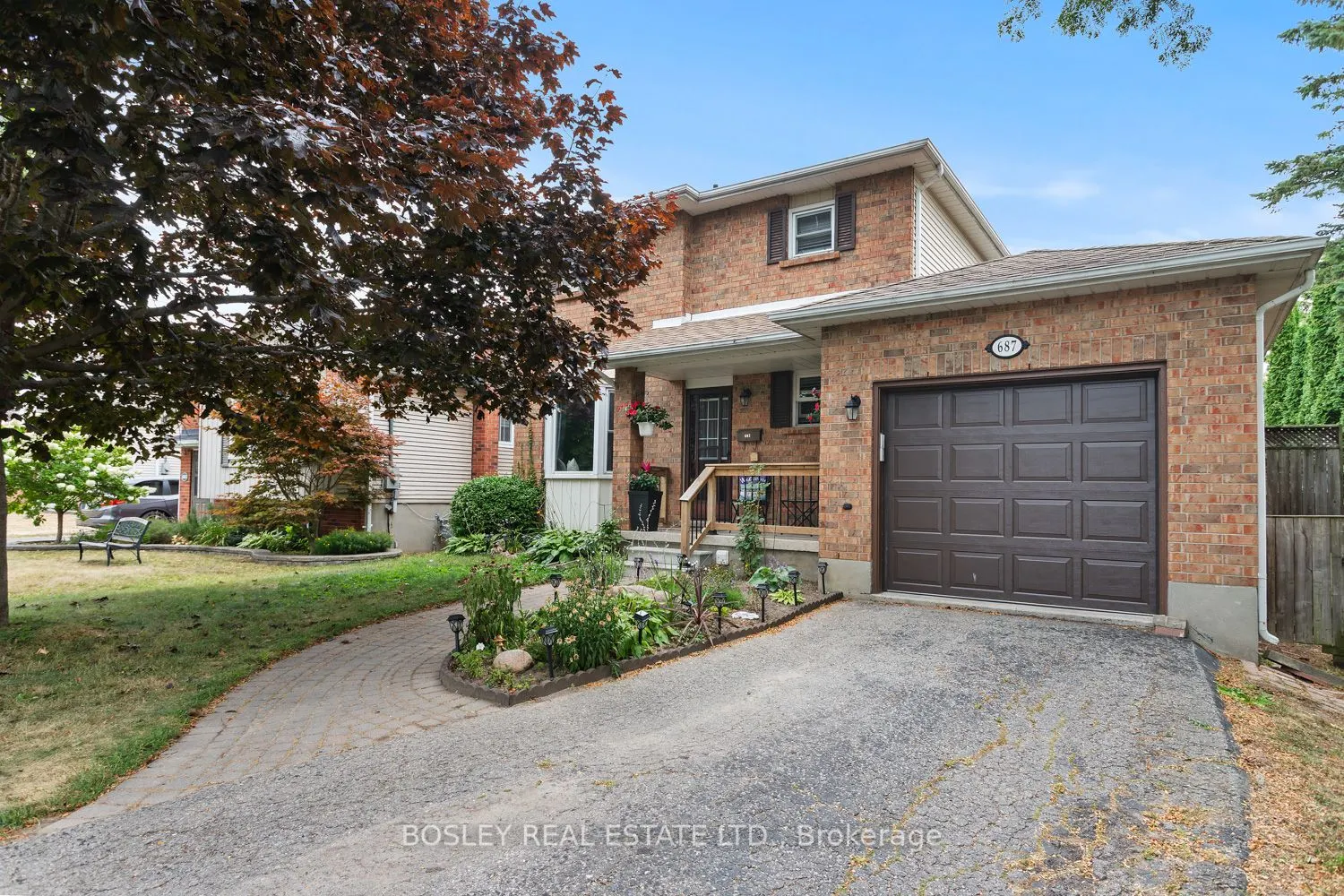 687 Mackechnie Crescent