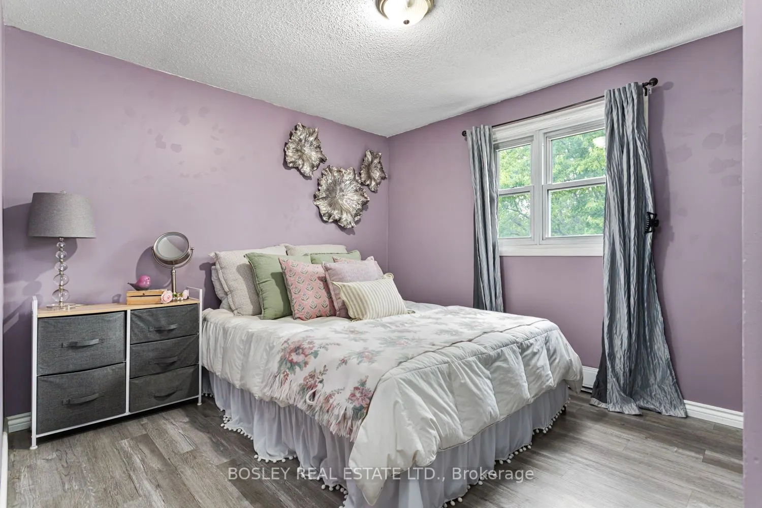 687 Mackechnie Crescent