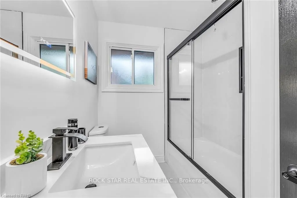 170 Terrace Drive, #Upper