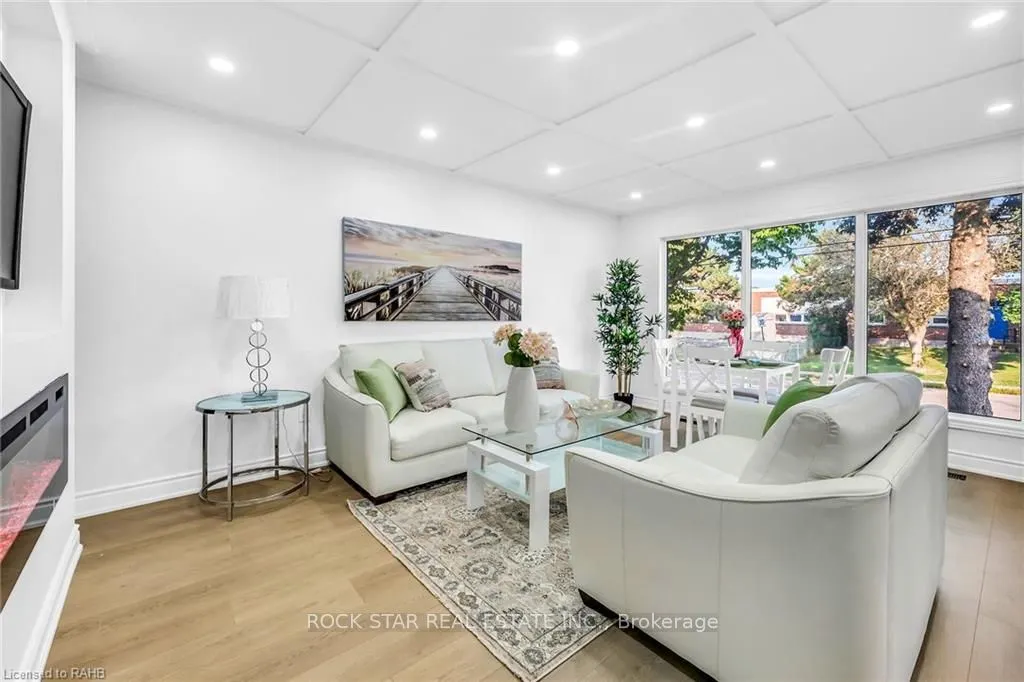 170 Terrace Drive, #Upper