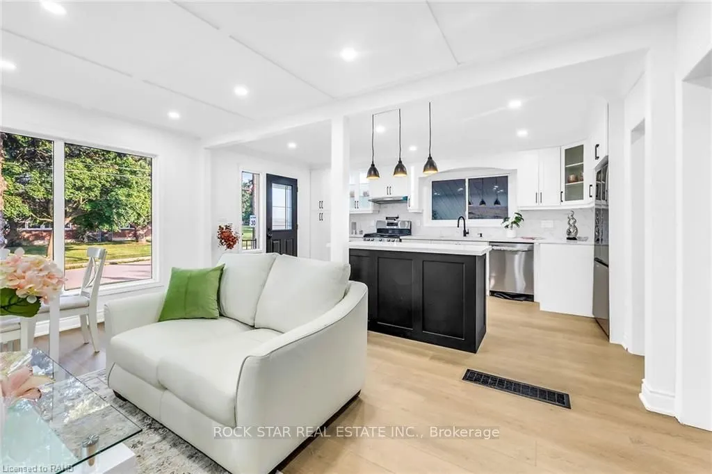 170 Terrace Drive, #Upper