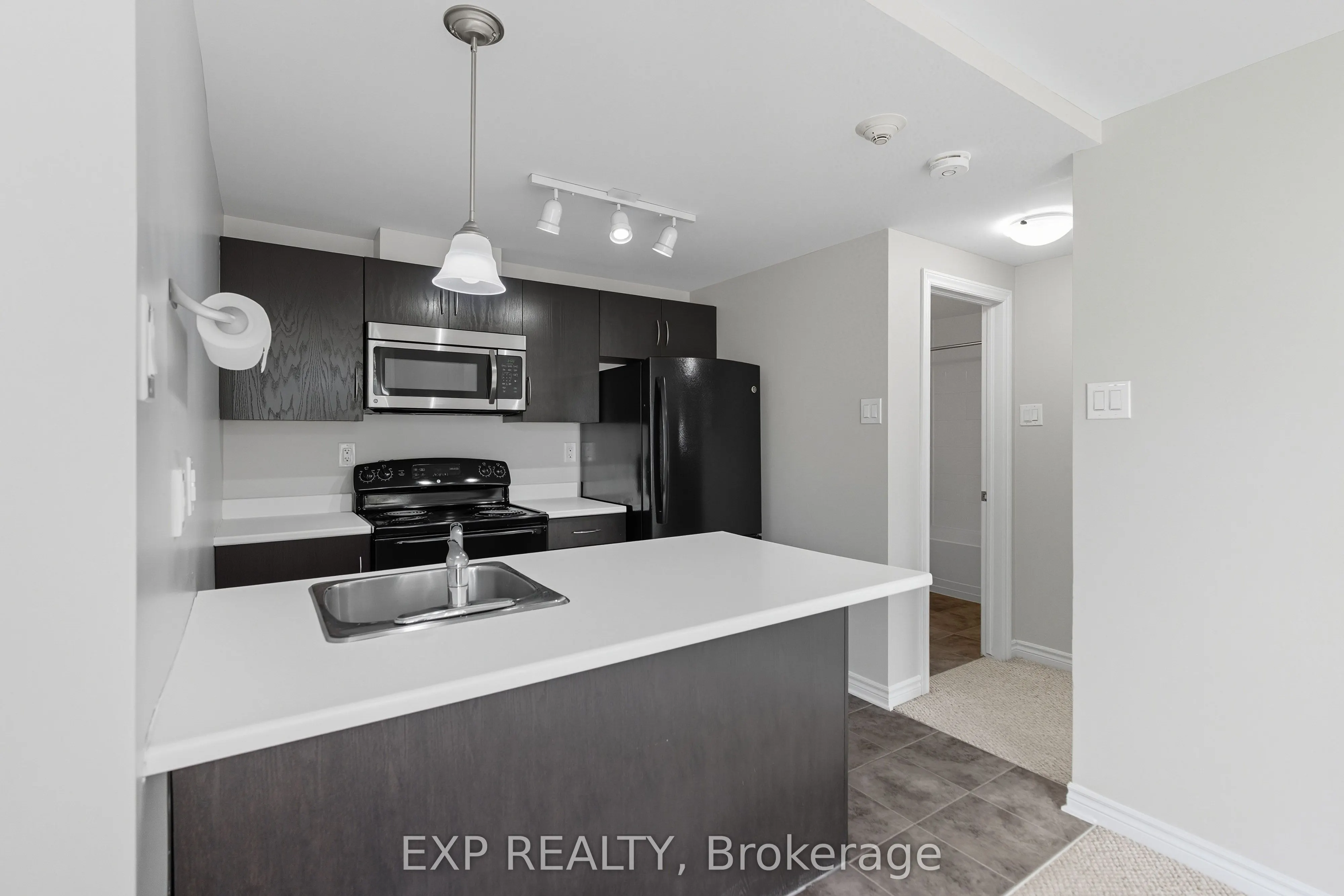 330 Everest Private, #A