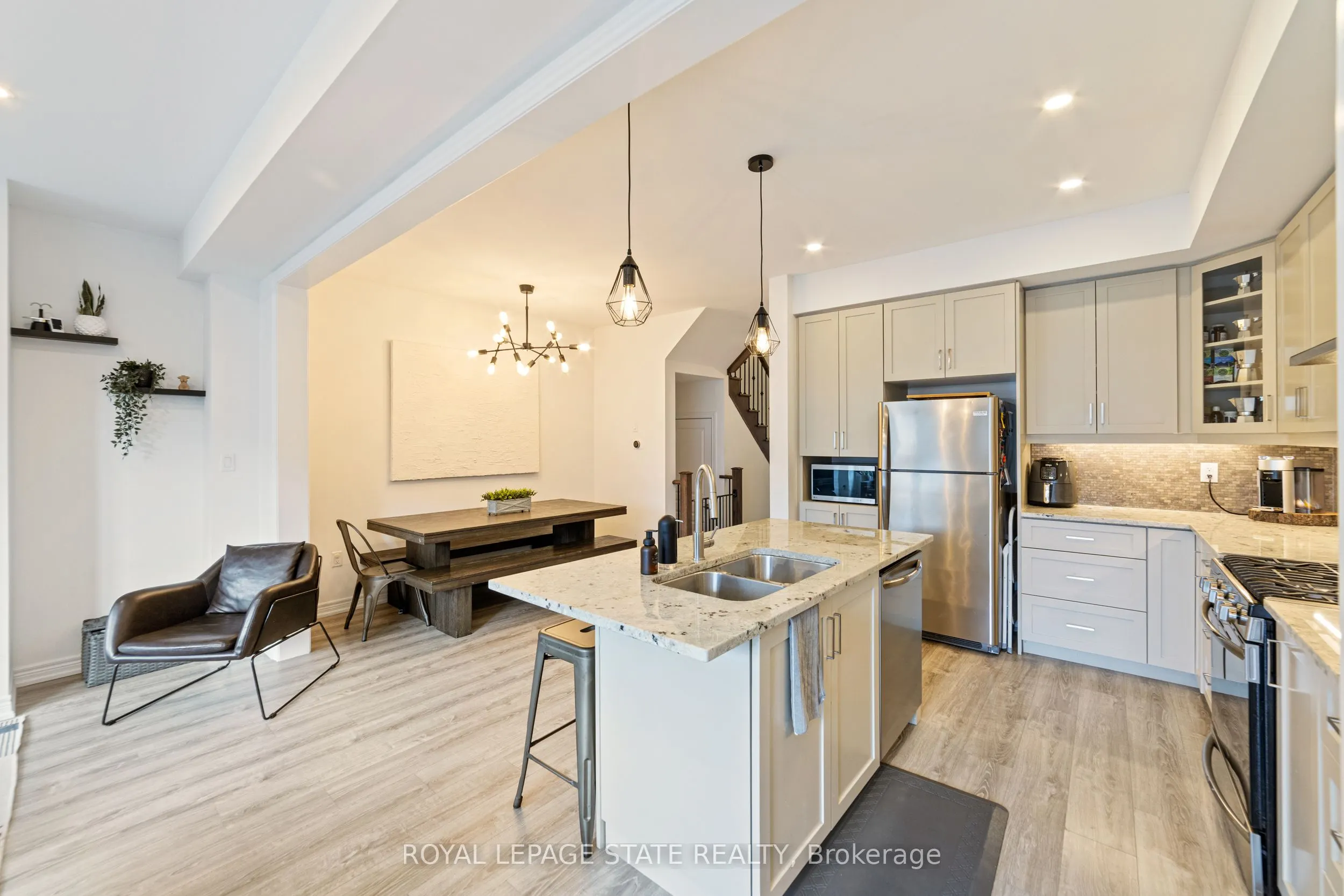 1890 Rymal Road E, #43