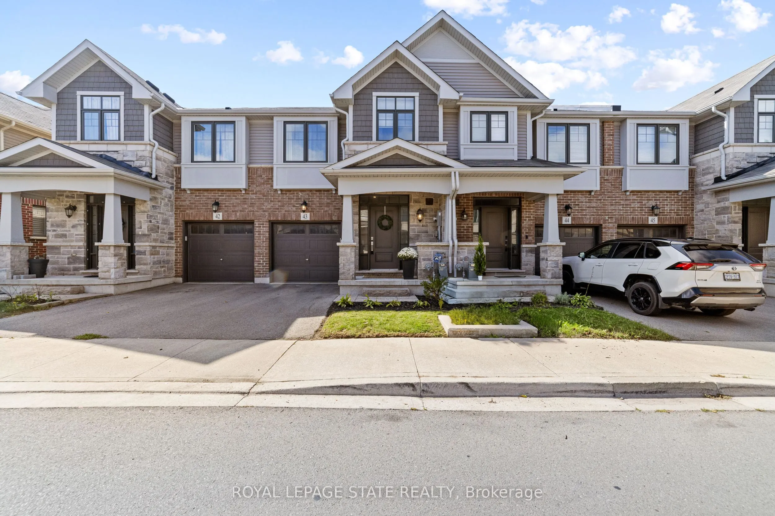 1890 Rymal Road E, #43