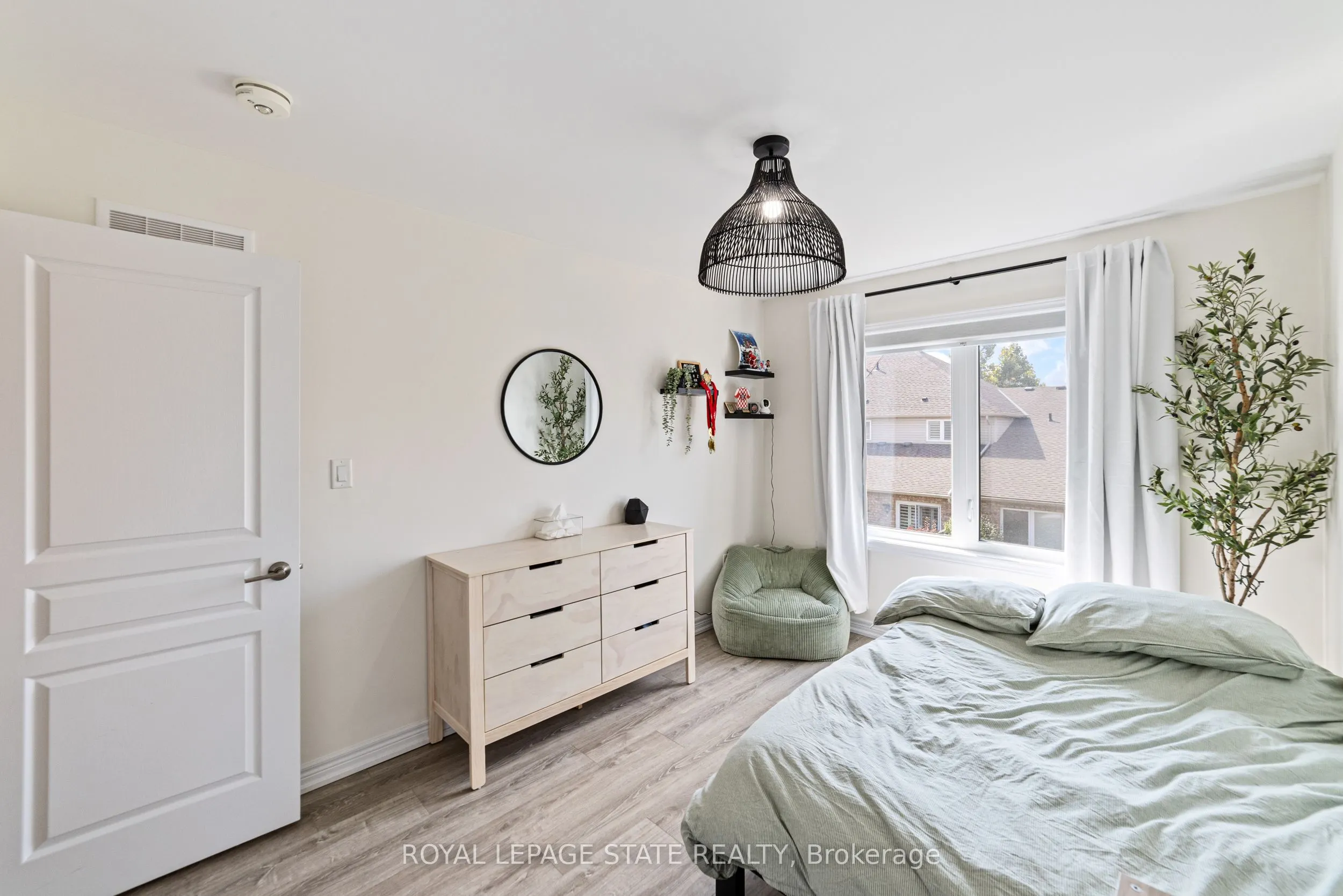 1890 Rymal Road E, #43