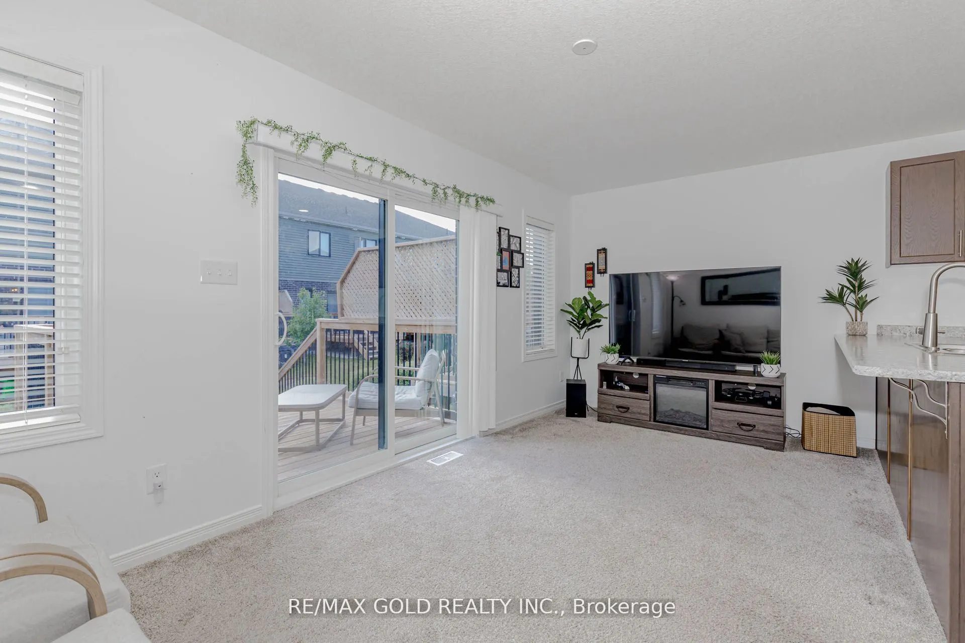 208 Woodmeadow Court