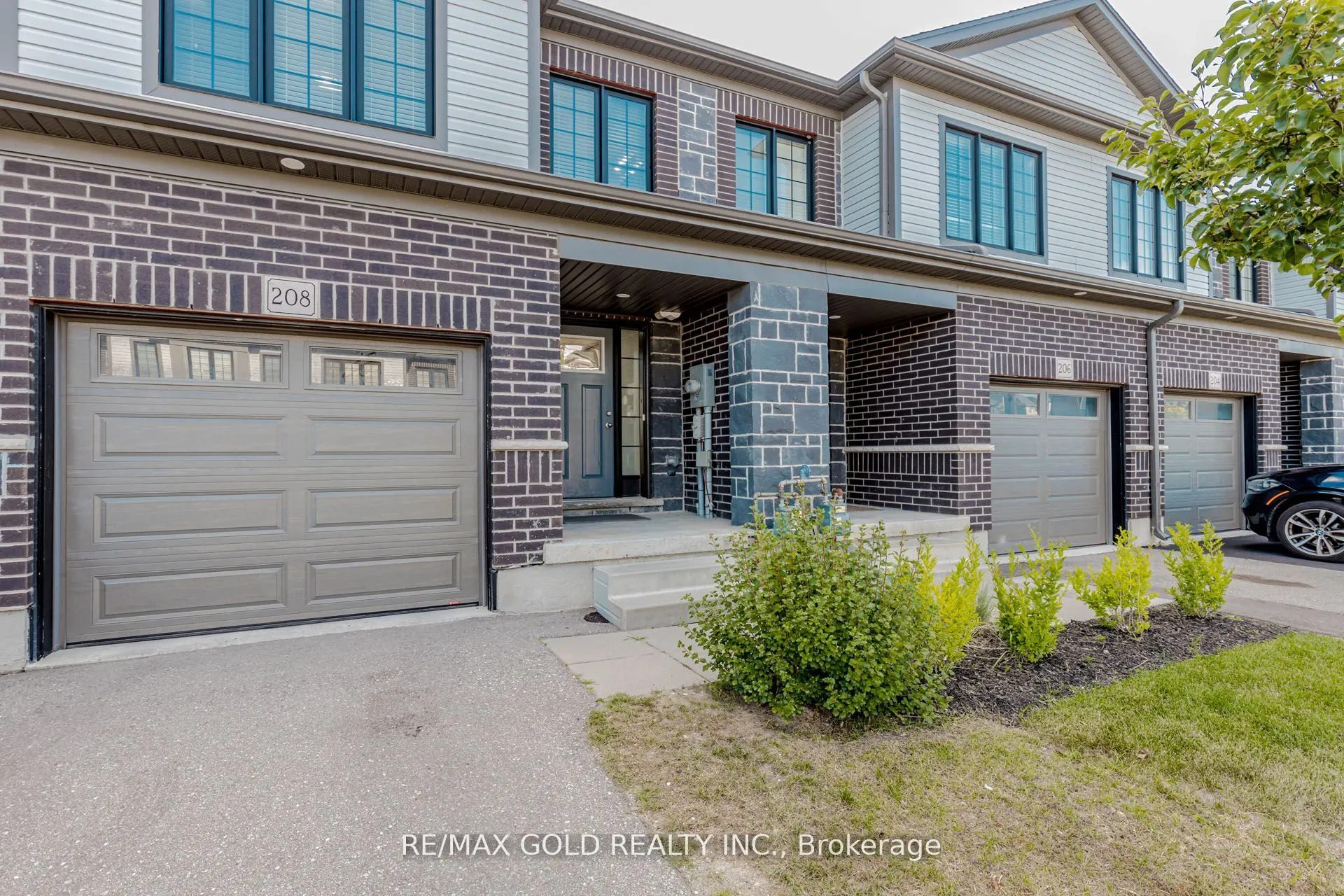 208 Woodmeadow Court