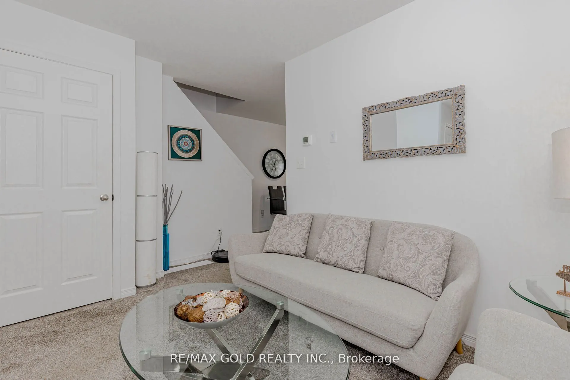 208 Woodmeadow Court