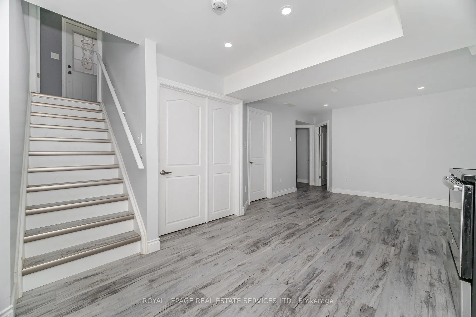 80 Sparrow Avenue