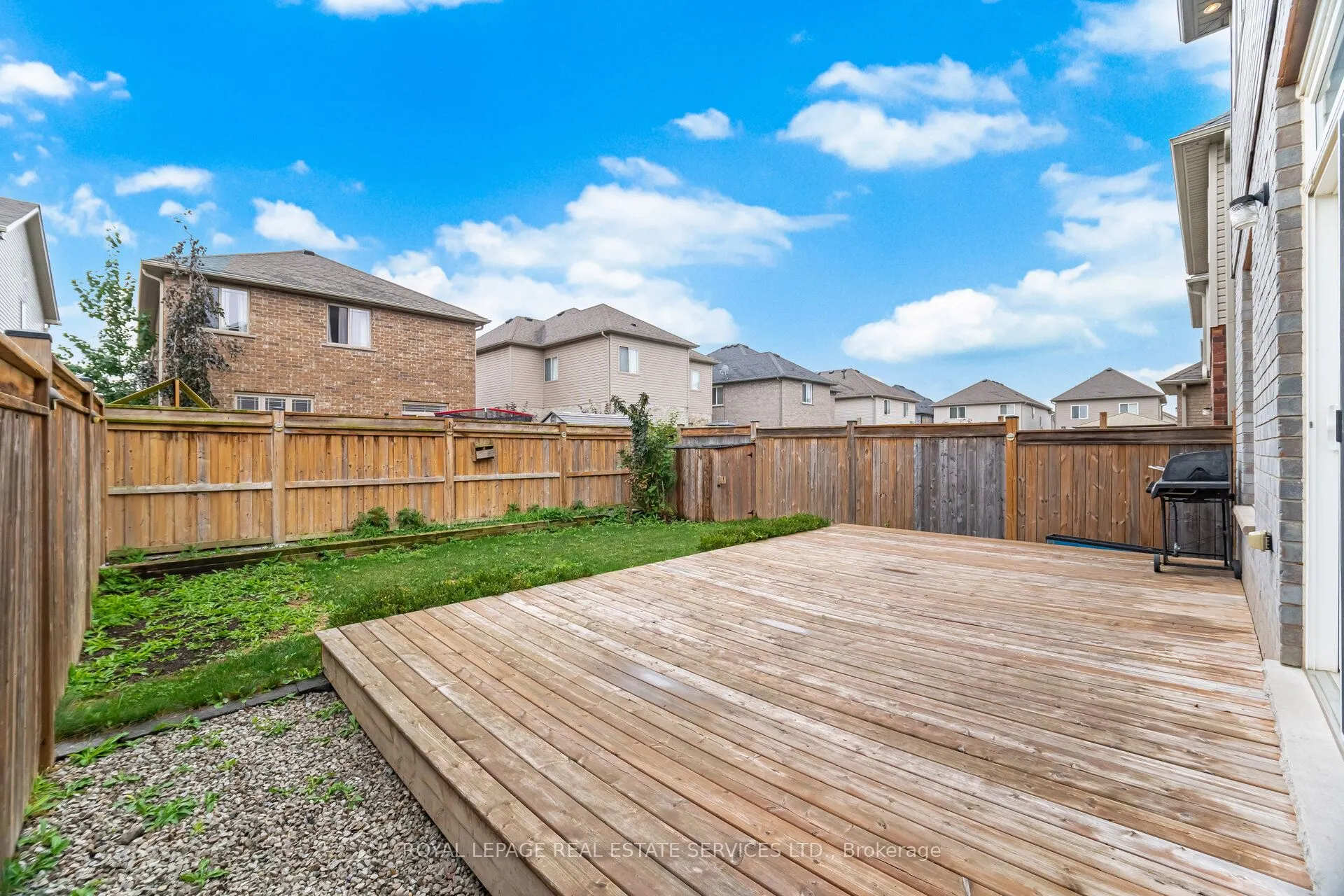 80 Sparrow Avenue