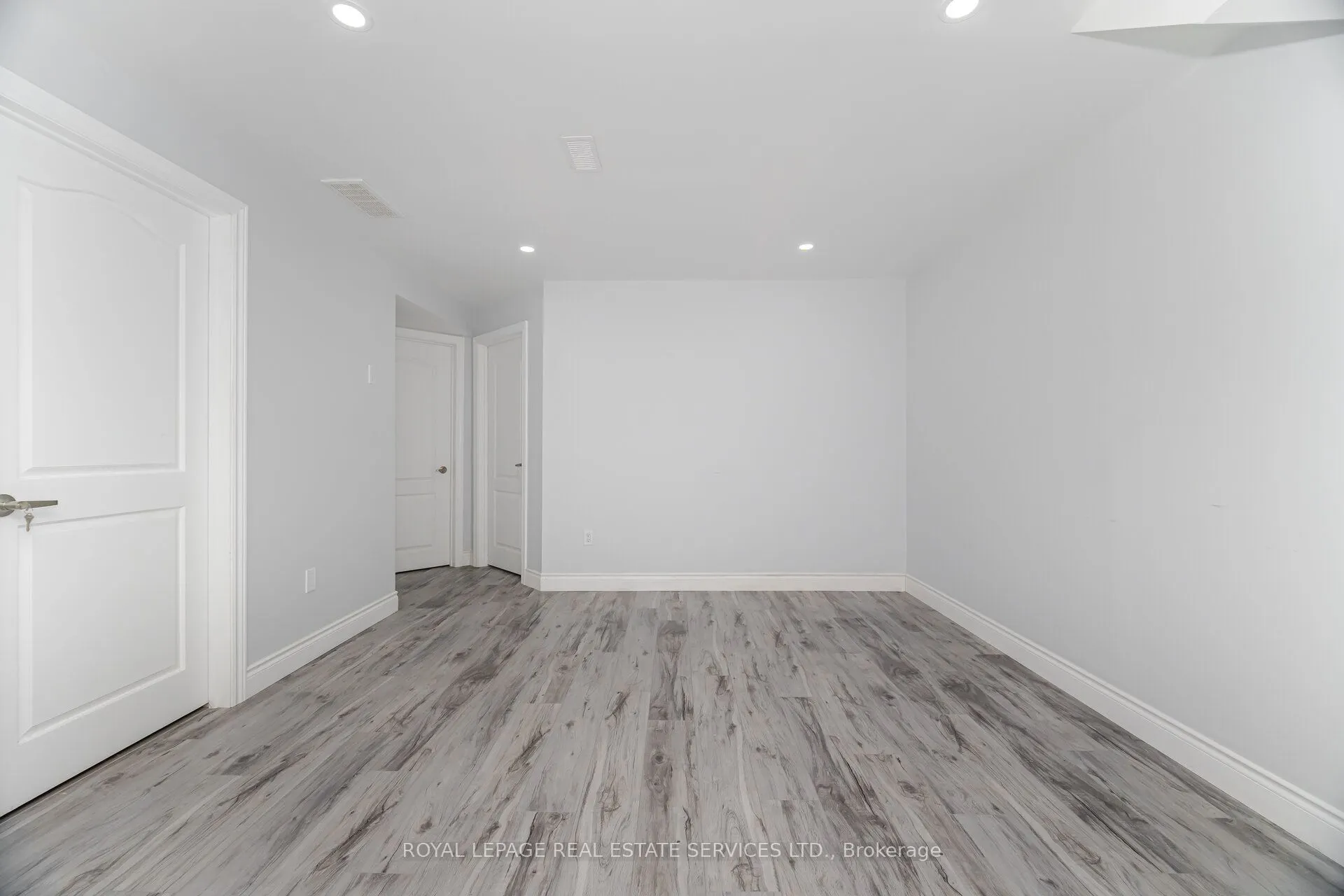 80 Sparrow Avenue