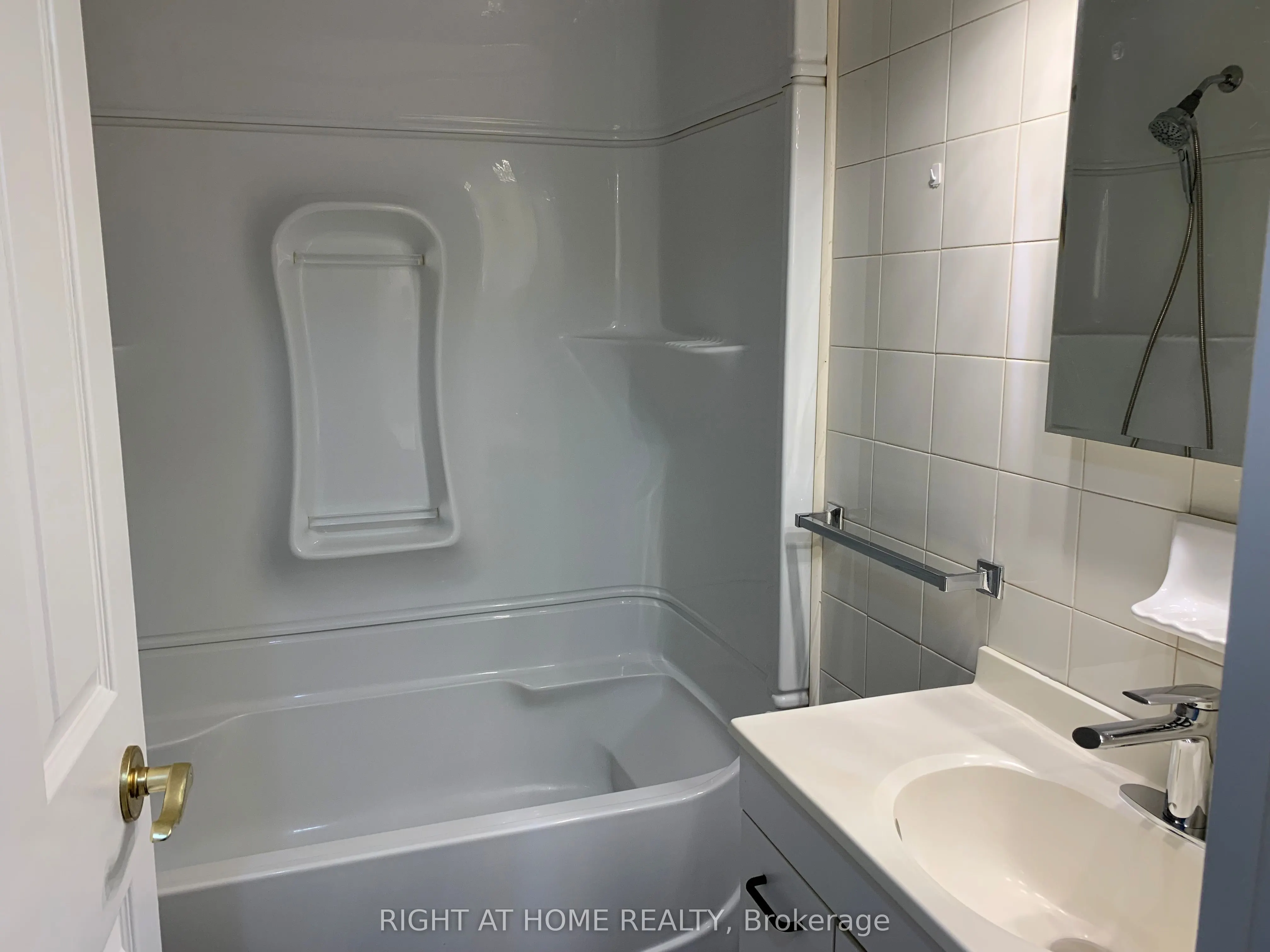 5806 Buckland Road, #2