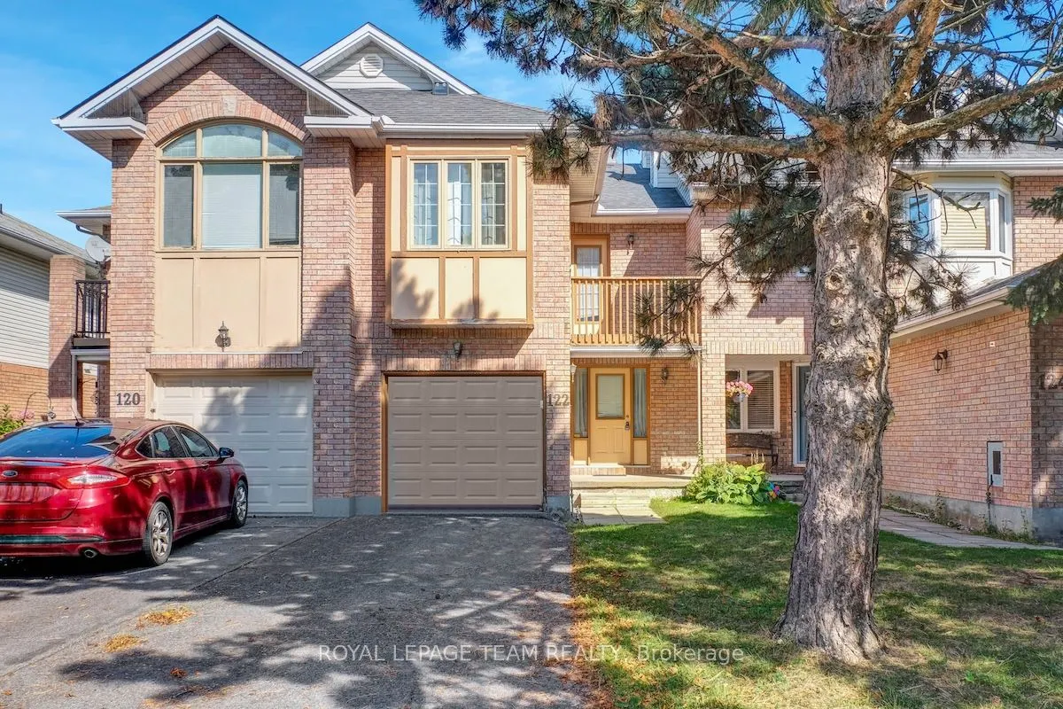 122 Thornbury Crescent