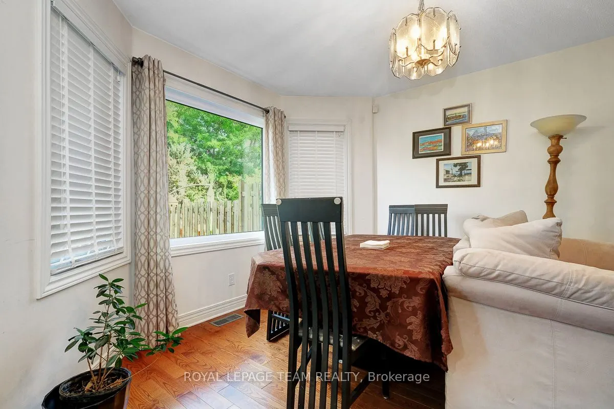 122 Thornbury Crescent
