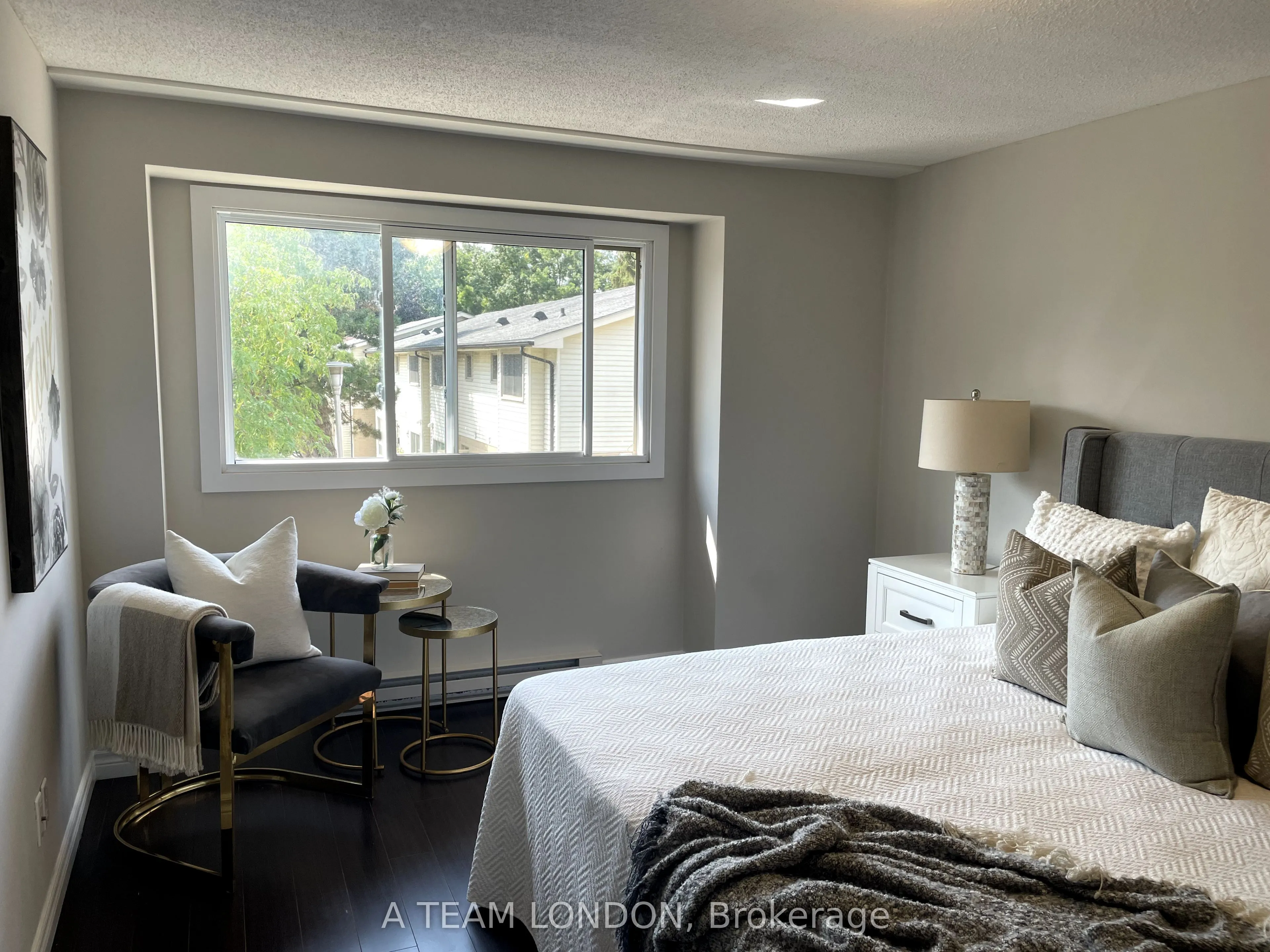 355 Sandringham Crescent, #44