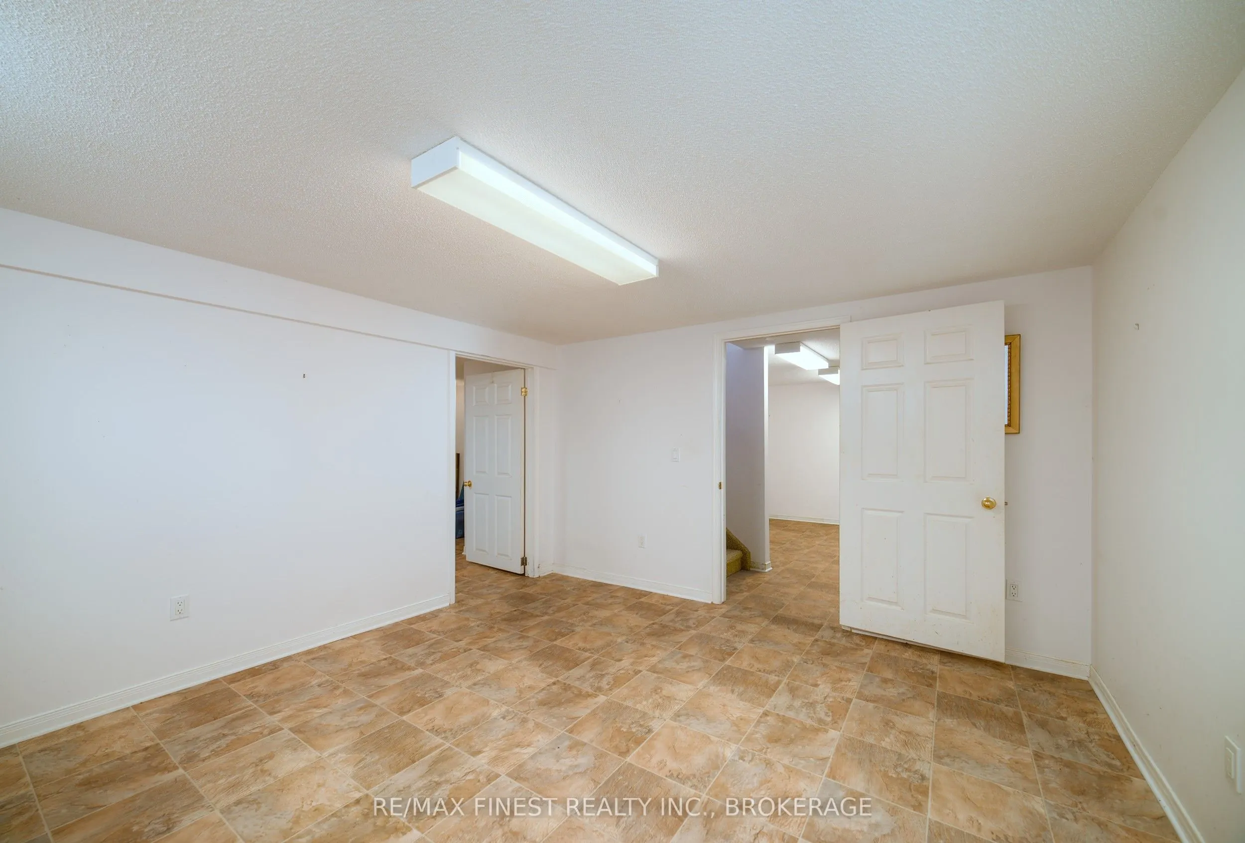 9820 Front Road