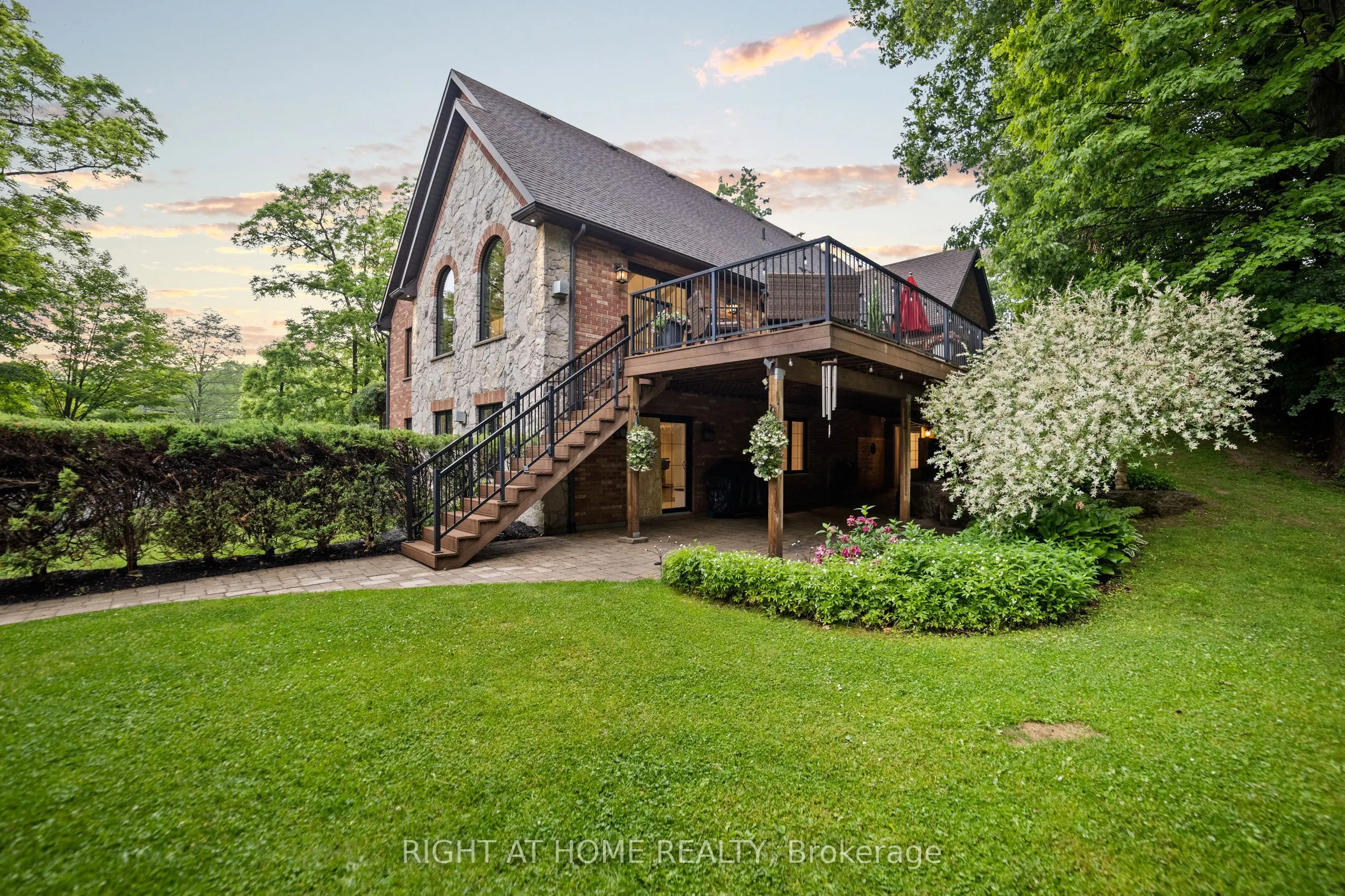 515 Hamilton Drive