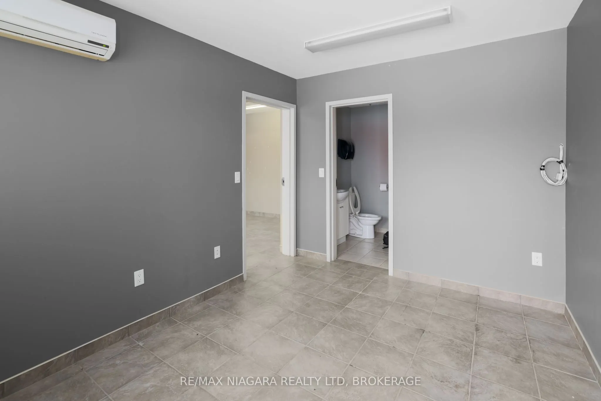 4807 KENT Avenue, #102