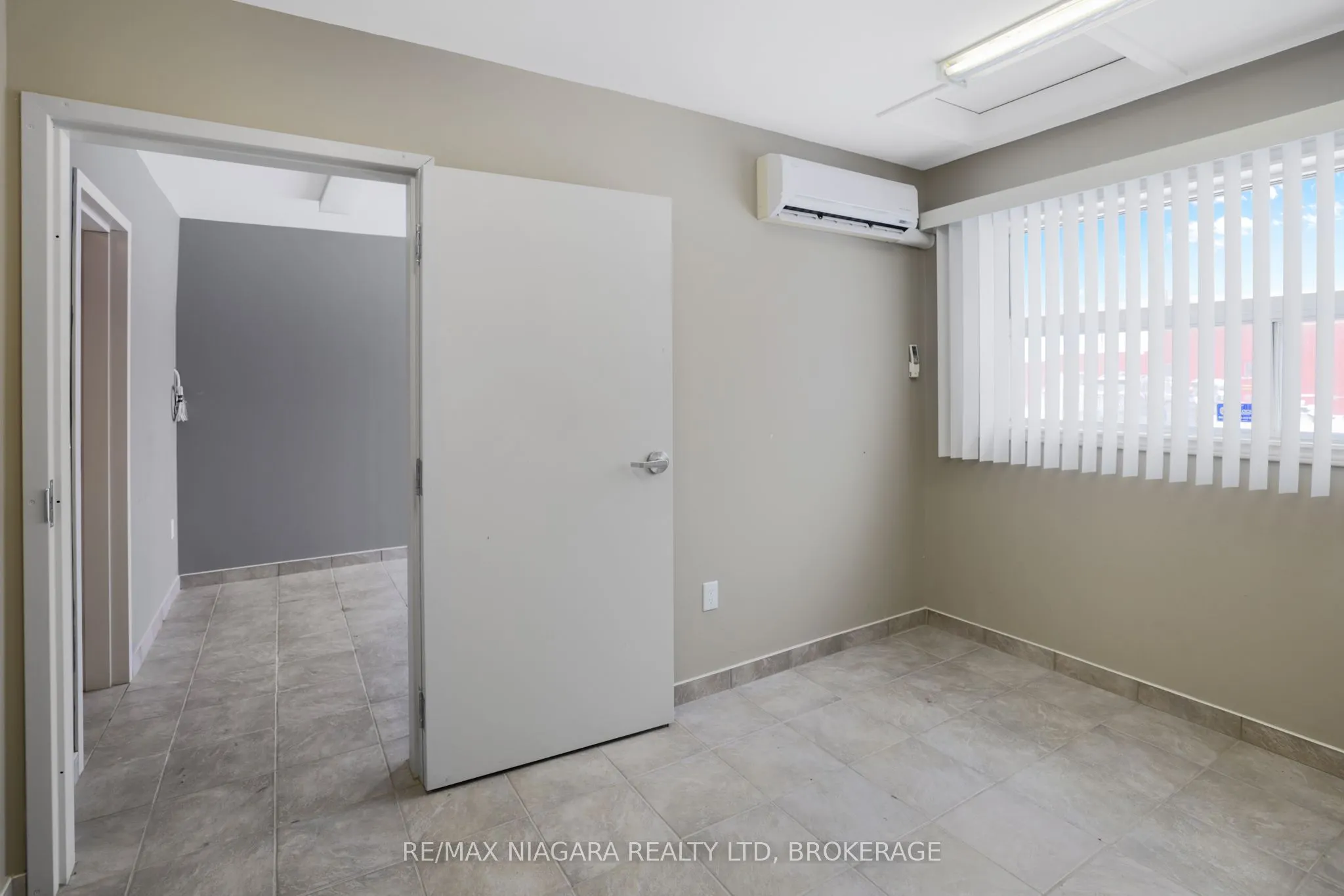 4807 KENT Avenue, #102