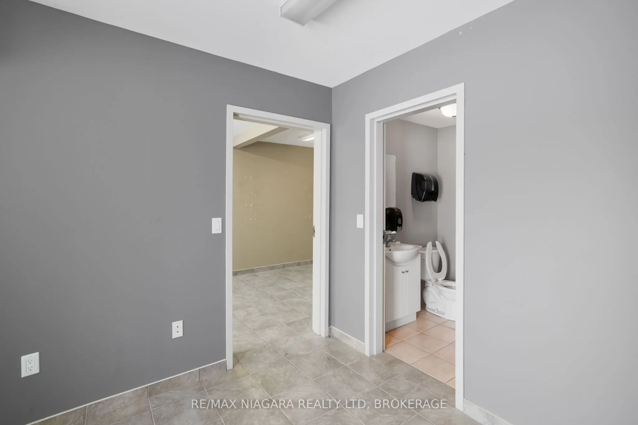 4807 KENT Avenue, #102