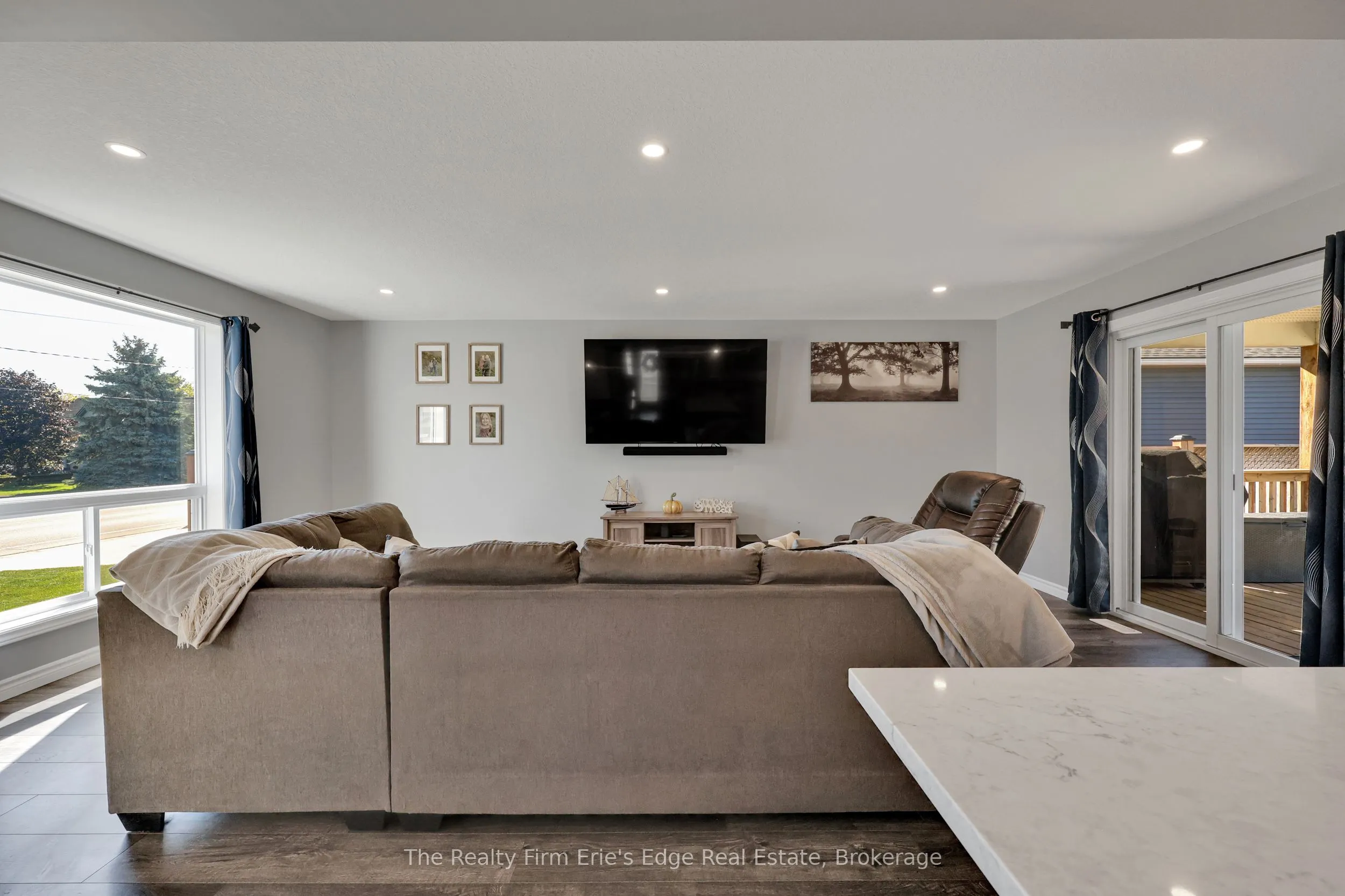3 Sandy Court