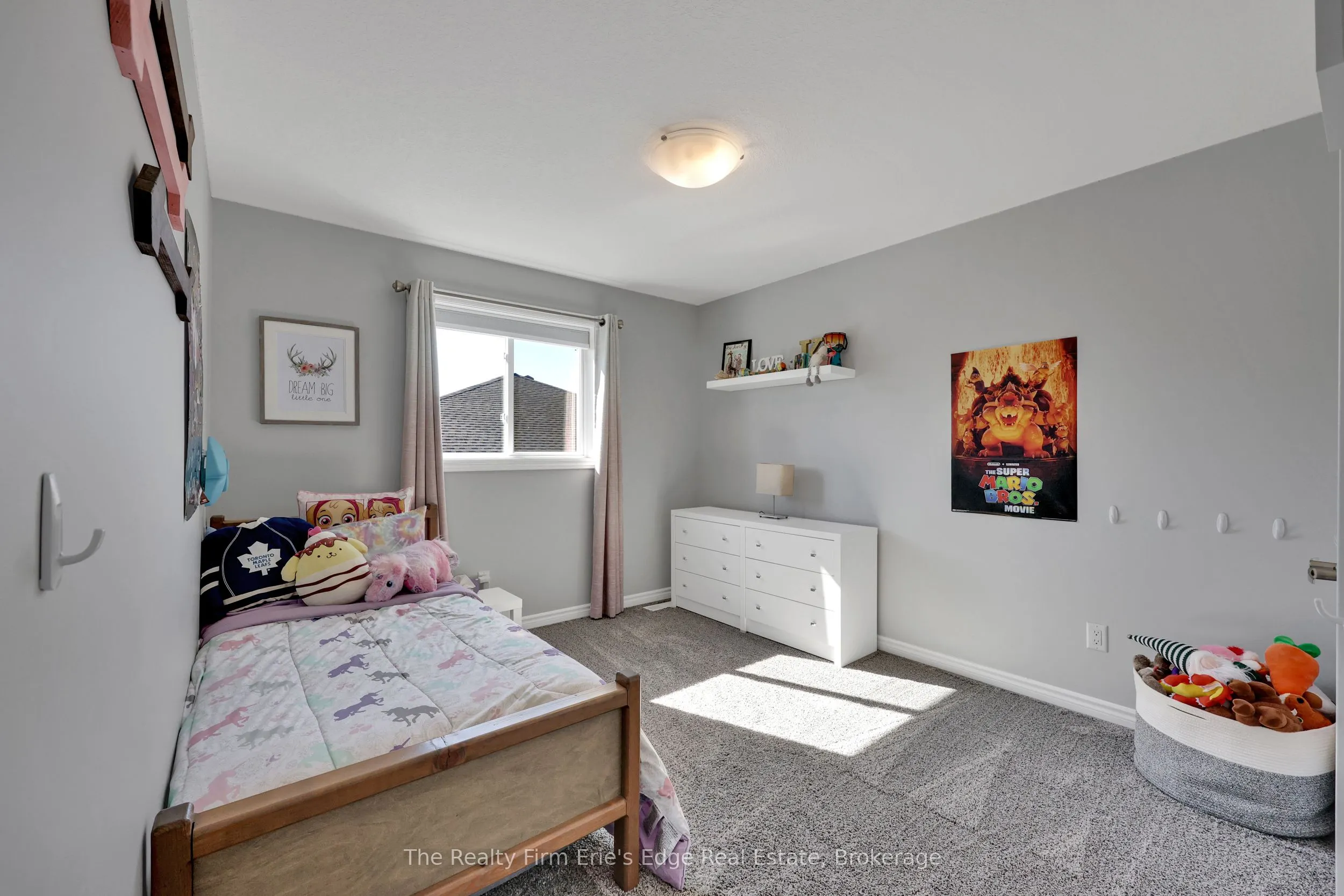 3 Sandy Court