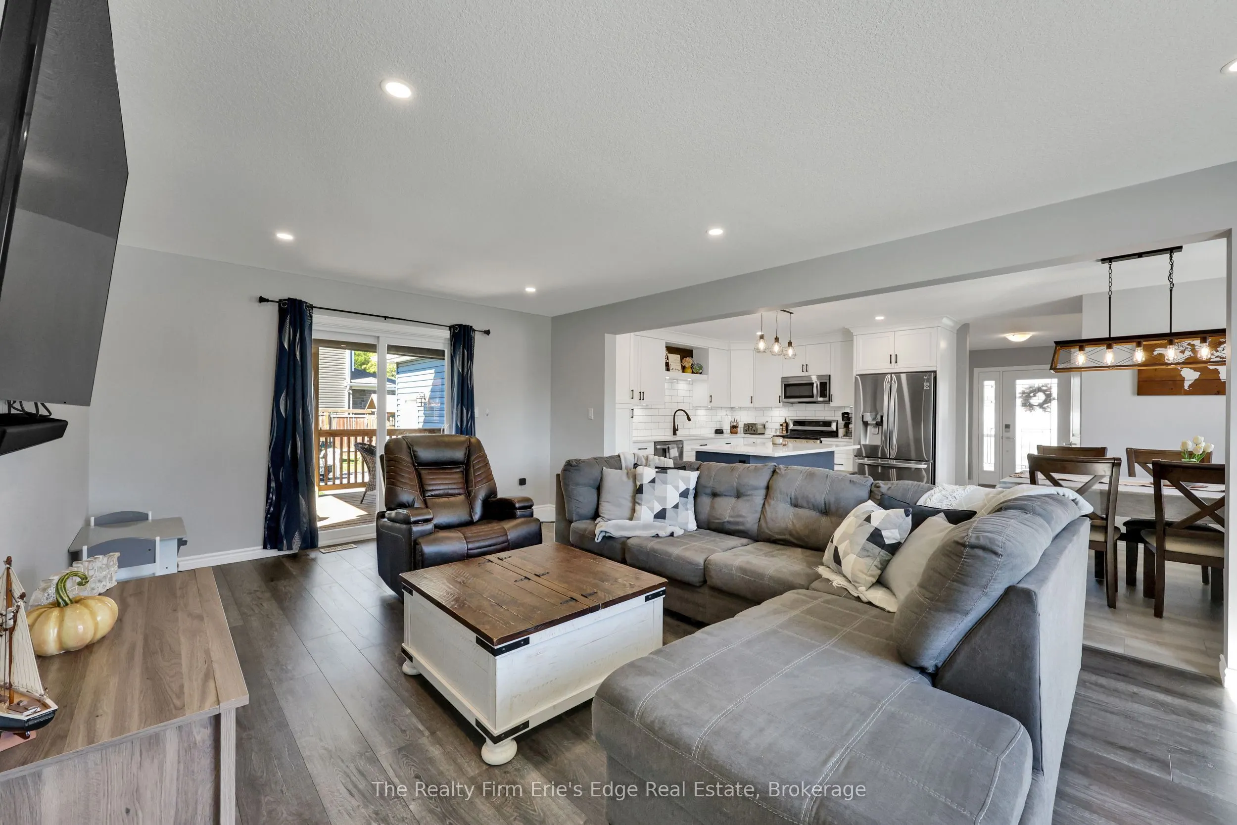 3 Sandy Court