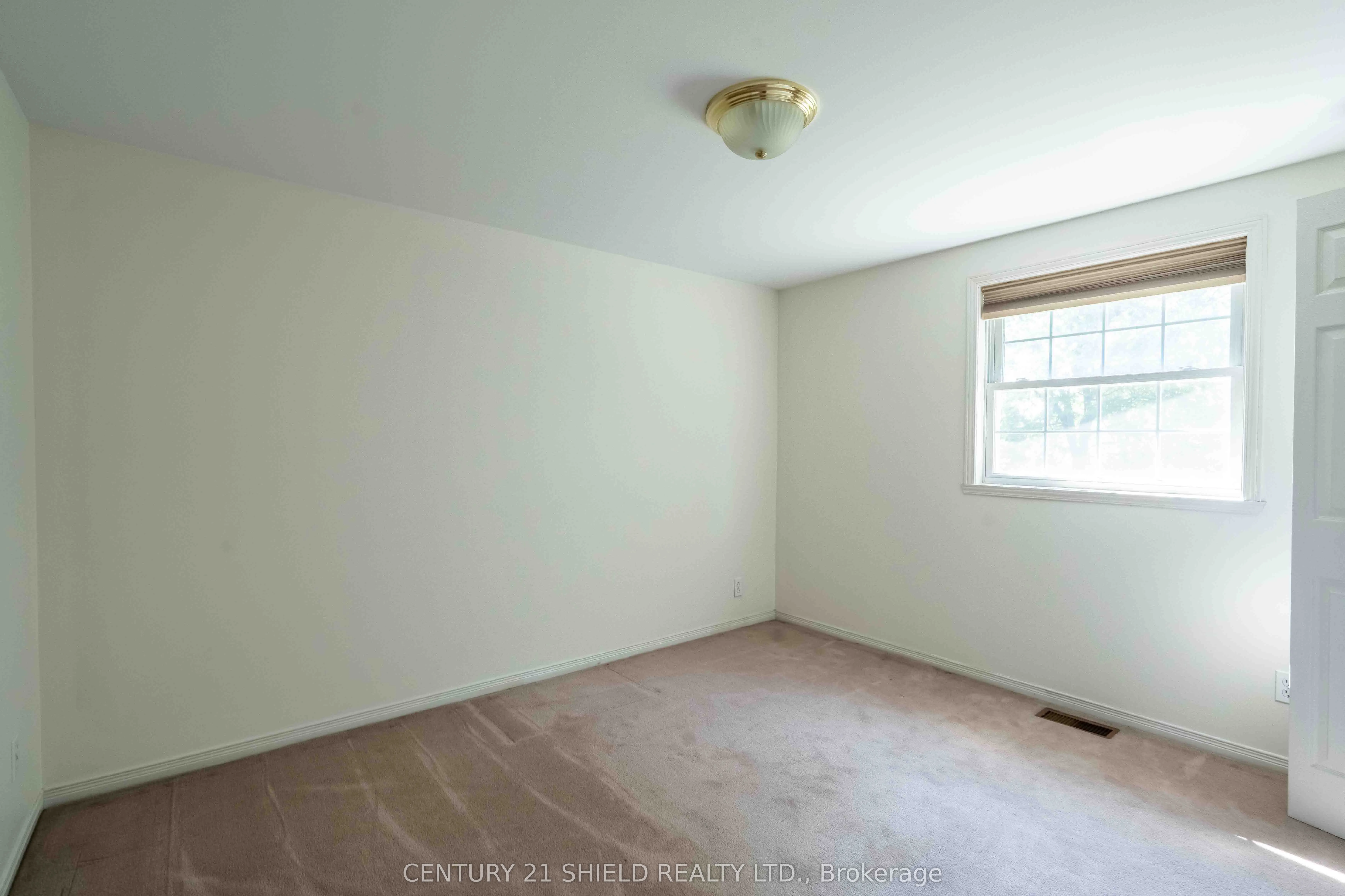 315 Eleventh Street E