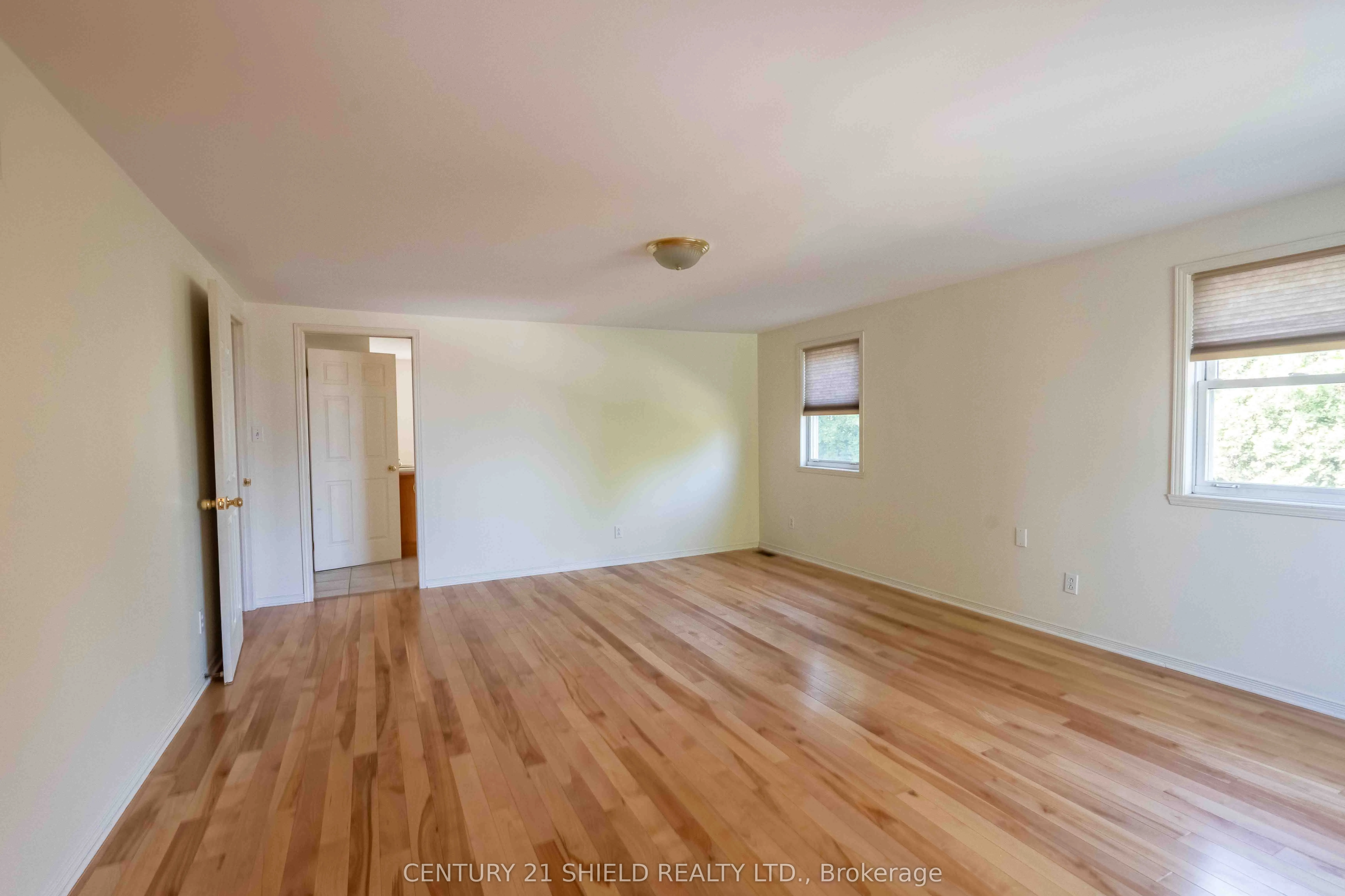 315 Eleventh Street E