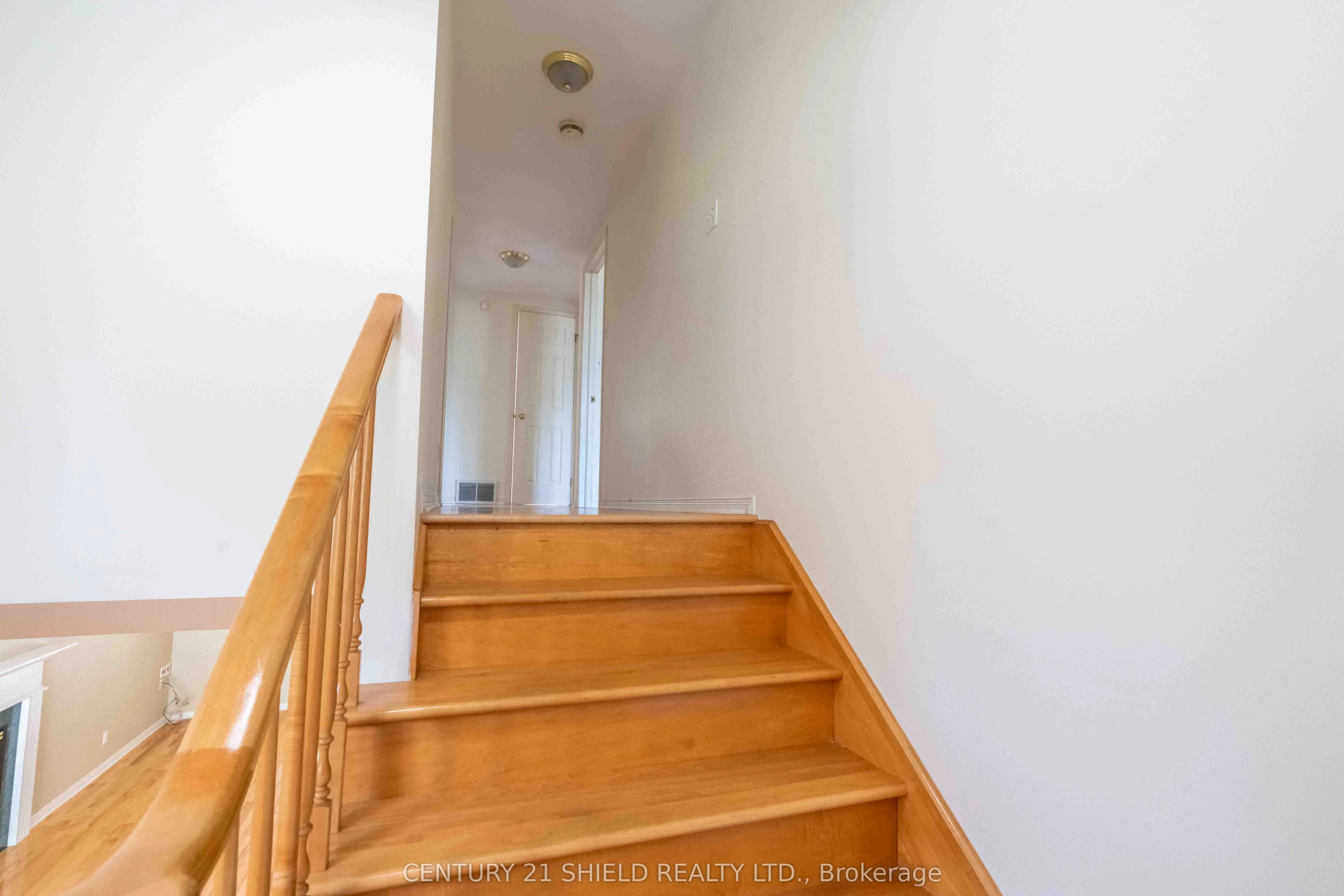 315 Eleventh Street E