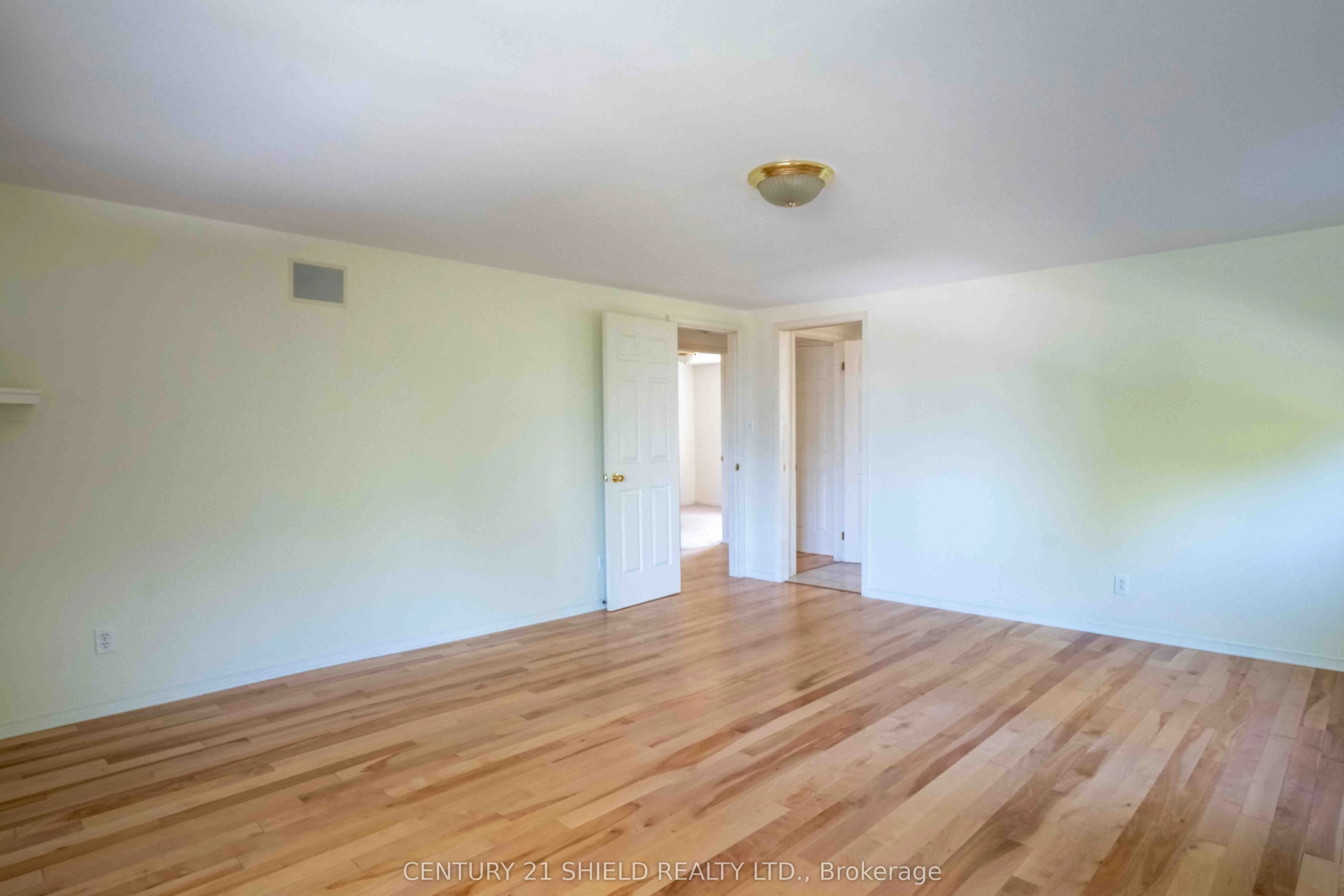 315 Eleventh Street E