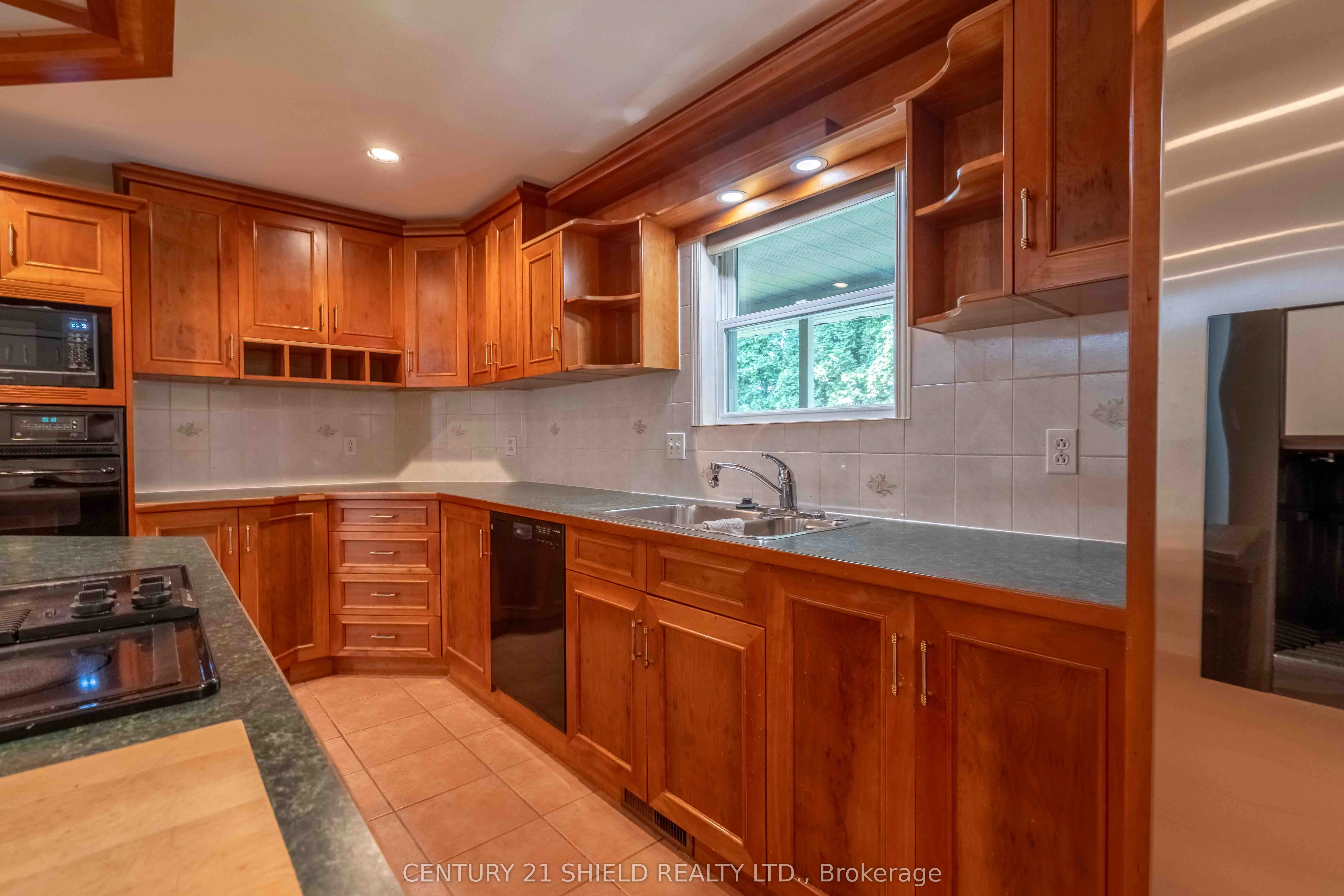 315 Eleventh Street E