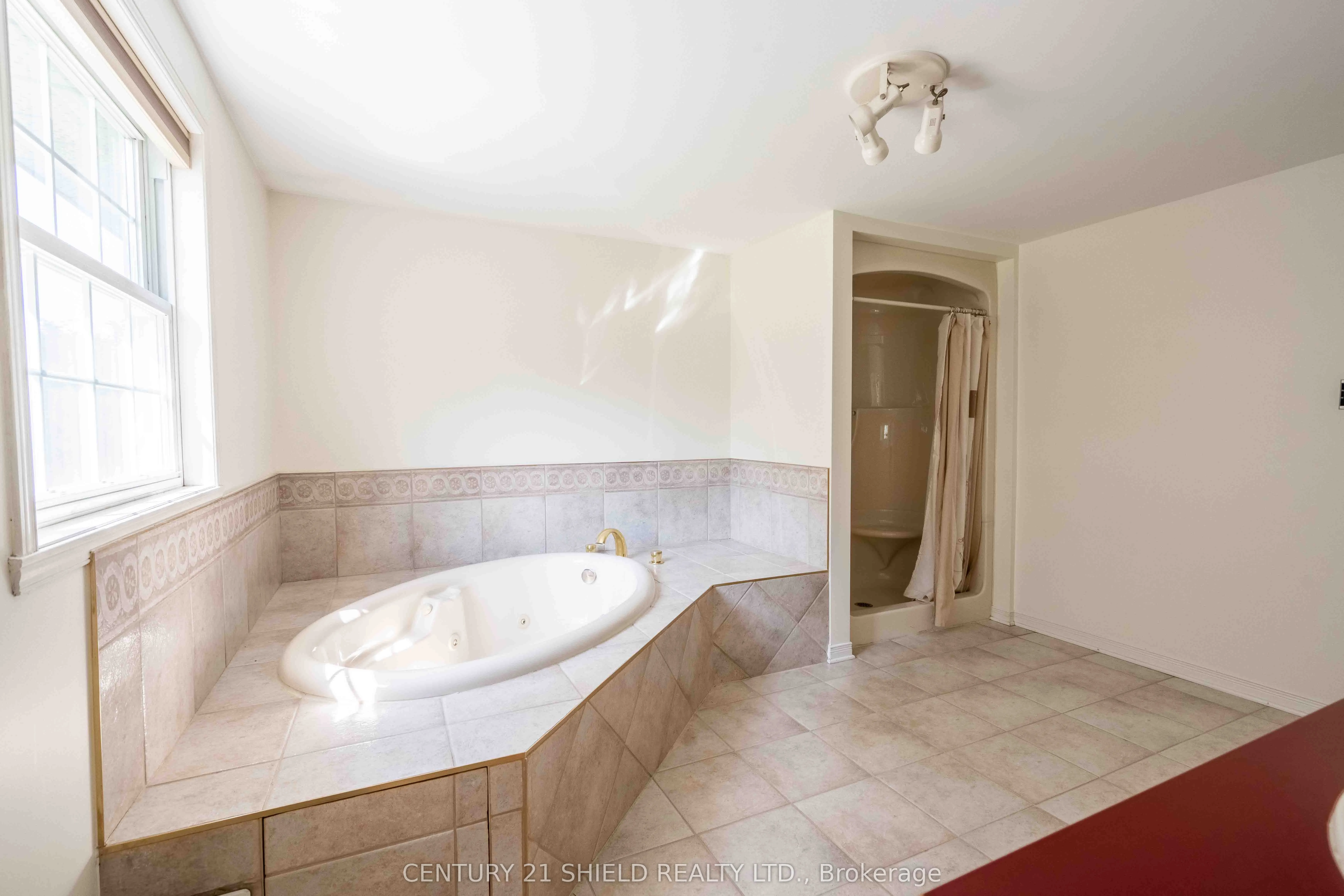 315 Eleventh Street E