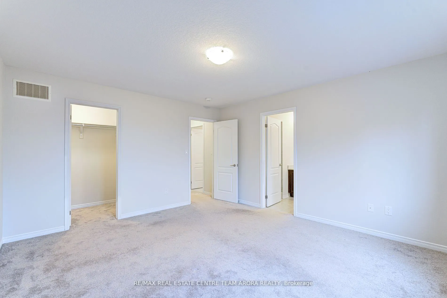 79 Oaktree Drive